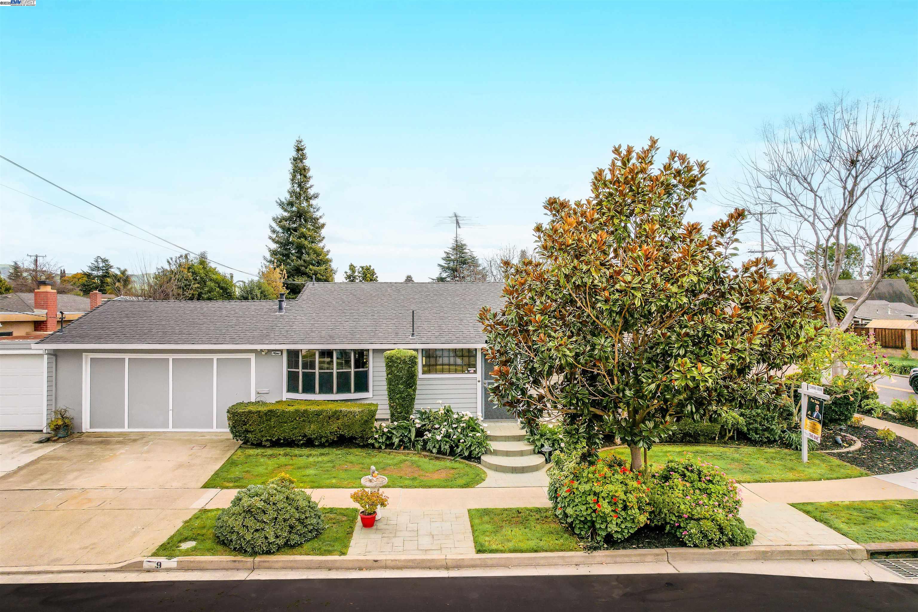 Detail Gallery Image 1 of 1 For 9 Gresel St, Hayward,  CA 94544 - 3 Beds | 2 Baths
