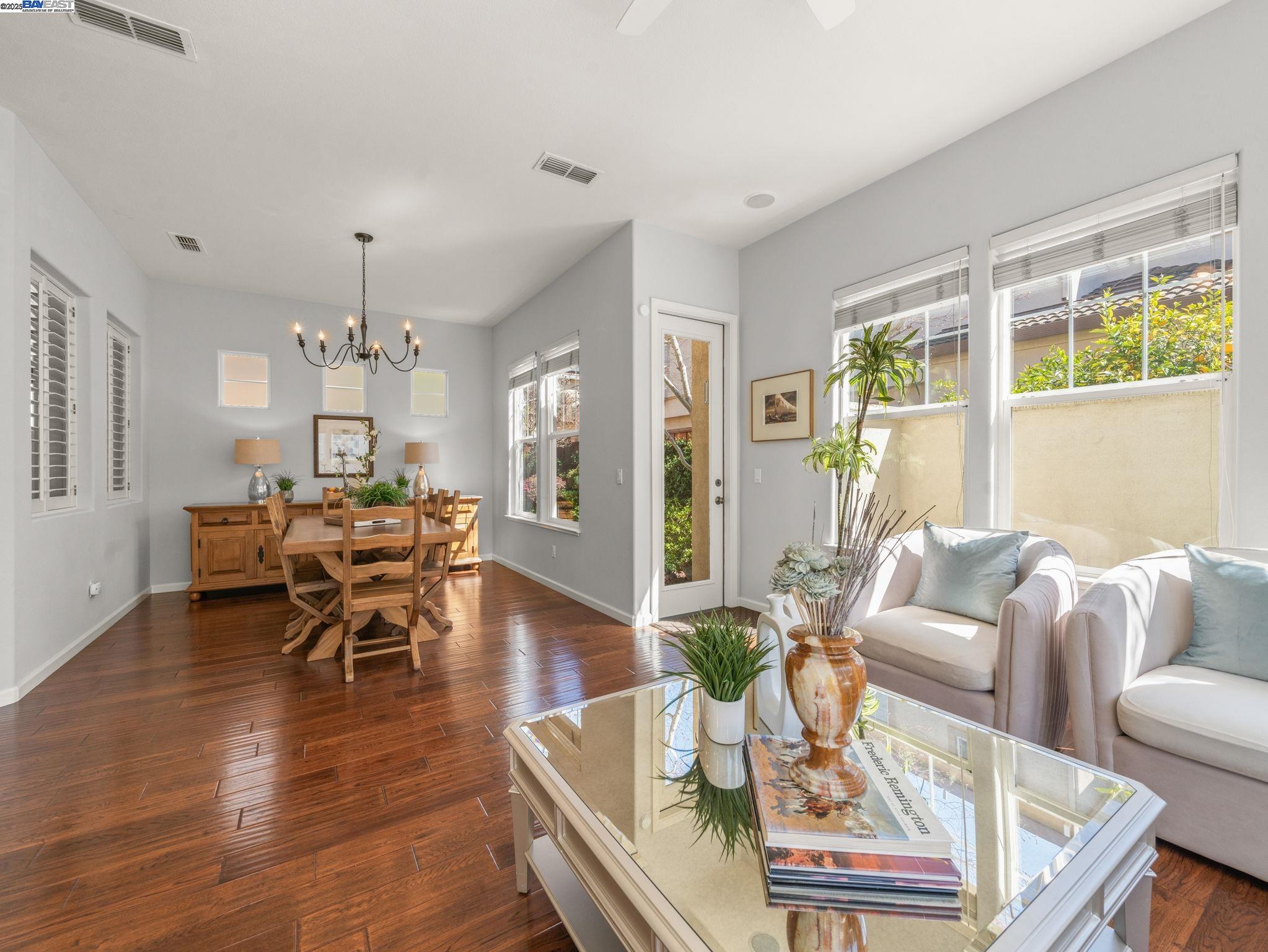 Detail Gallery Image 10 of 47 For 3769 Florian St, Pleasanton,  CA 94588 - 4 Beds | 2/1 Baths