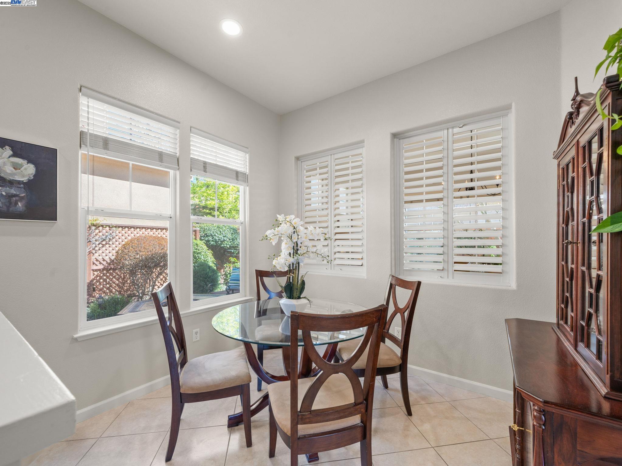 Detail Gallery Image 13 of 47 For 3769 Florian St, Pleasanton,  CA 94588 - 4 Beds | 2/1 Baths