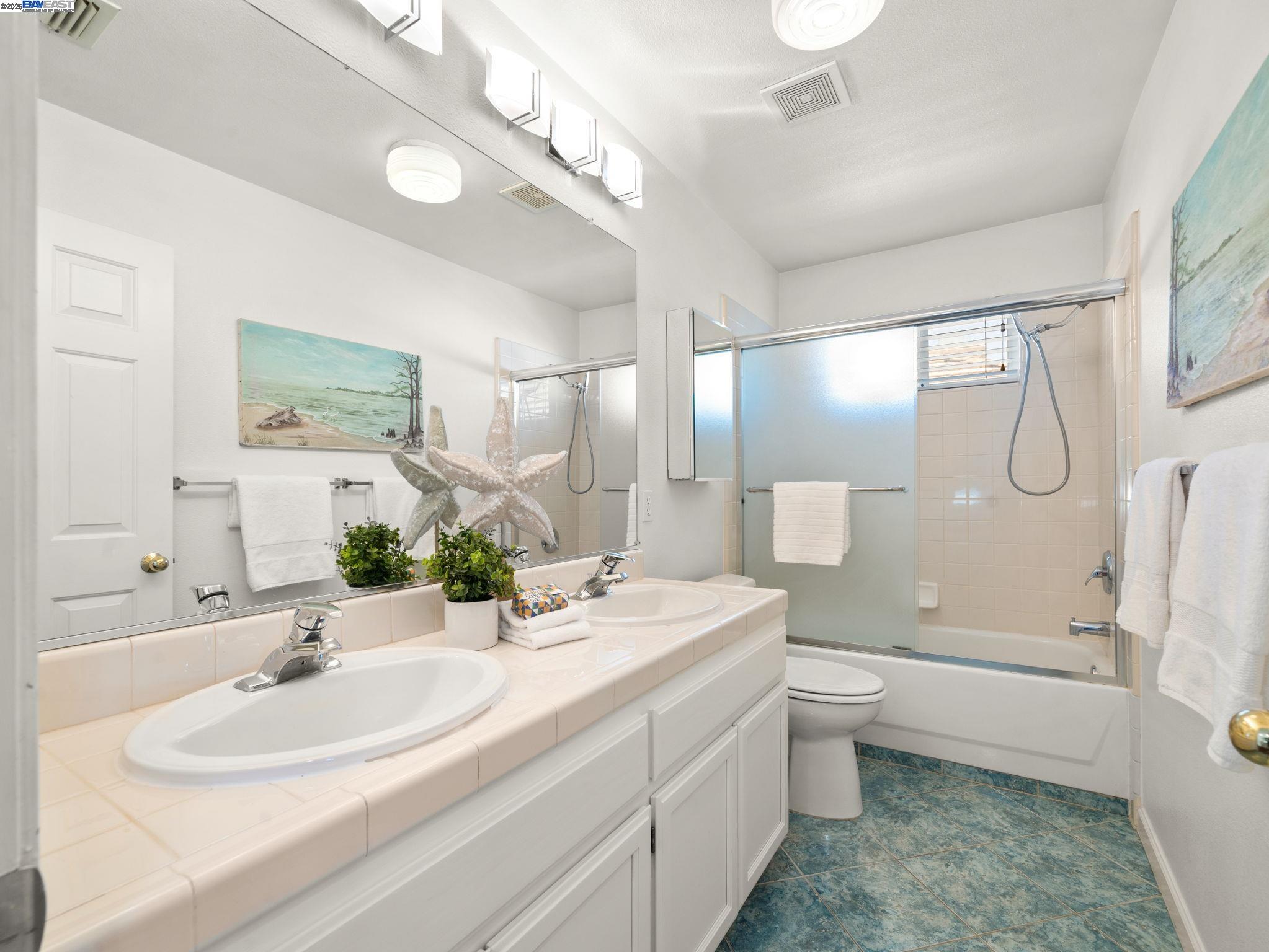 Detail Gallery Image 23 of 47 For 3769 Florian St, Pleasanton,  CA 94588 - 4 Beds | 2/1 Baths