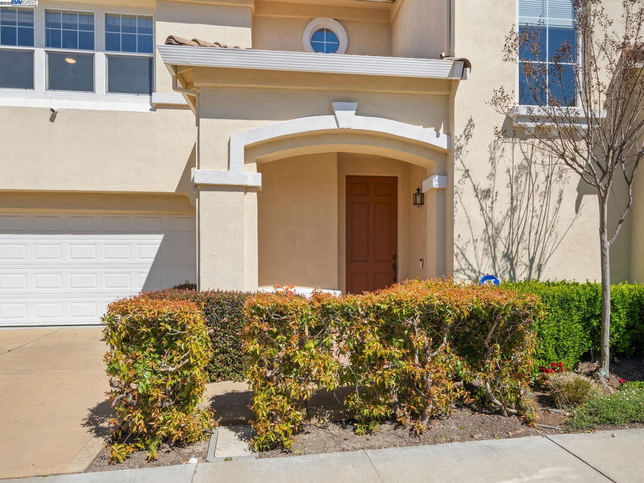 Detail Gallery Image 4 of 47 For 3769 Florian St, Pleasanton,  CA 94588 - 4 Beds | 2/1 Baths