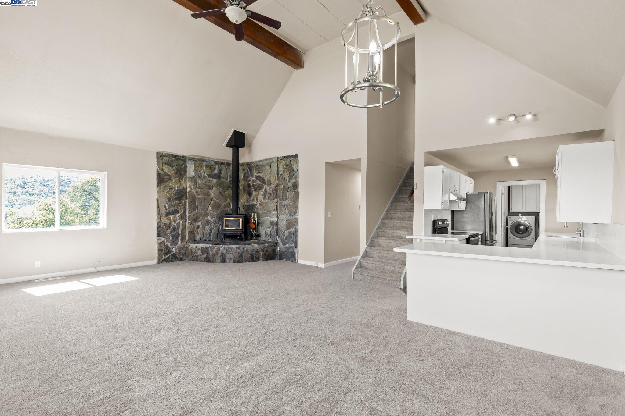 Detail Gallery Image 6 of 60 For 2587 Sulkey Ct, Copperopolis,  CA 95228 - 3 Beds | 2 Baths