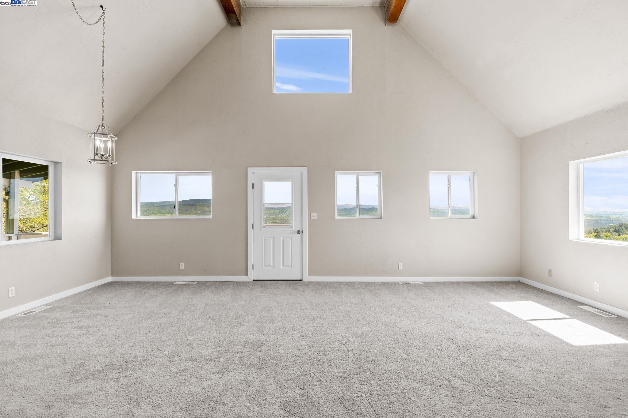 Detail Gallery Image 9 of 60 For 2587 Sulkey Ct, Copperopolis,  CA 95228 - 3 Beds | 2 Baths