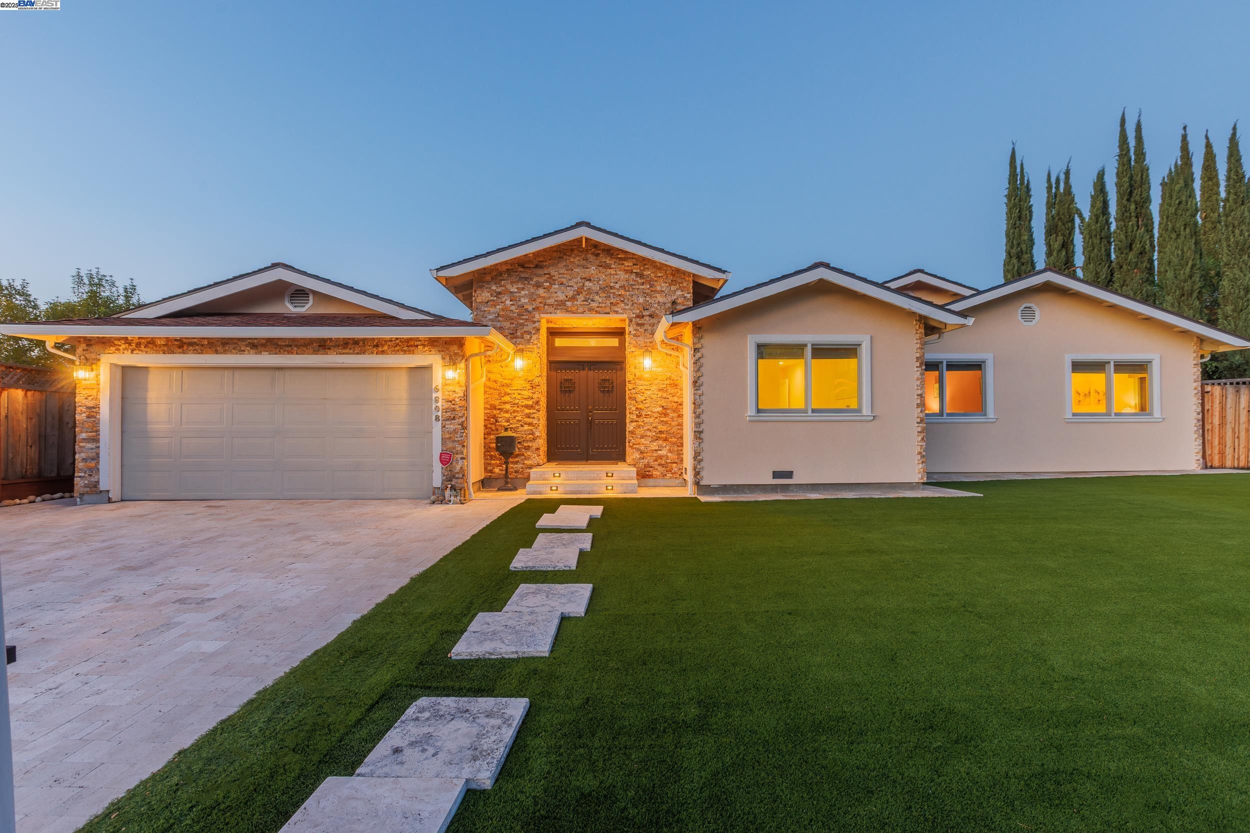 Detail Gallery Image 1 of 1 For 6808 Almaden Rd, San Jose,  CA 95120 - 4 Beds | 3 Baths