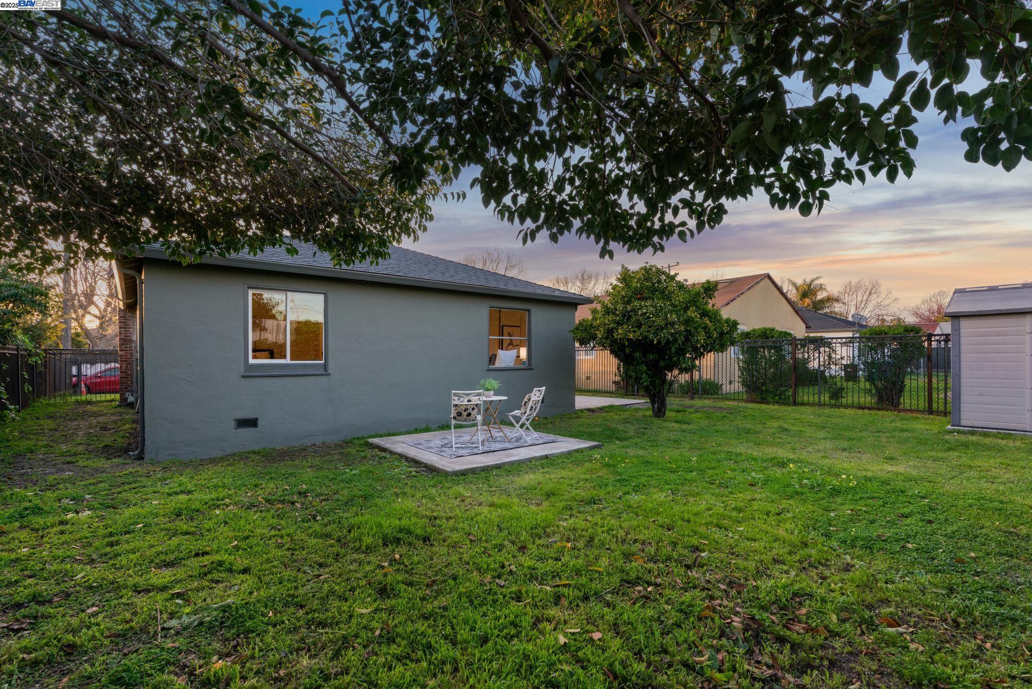 property-img