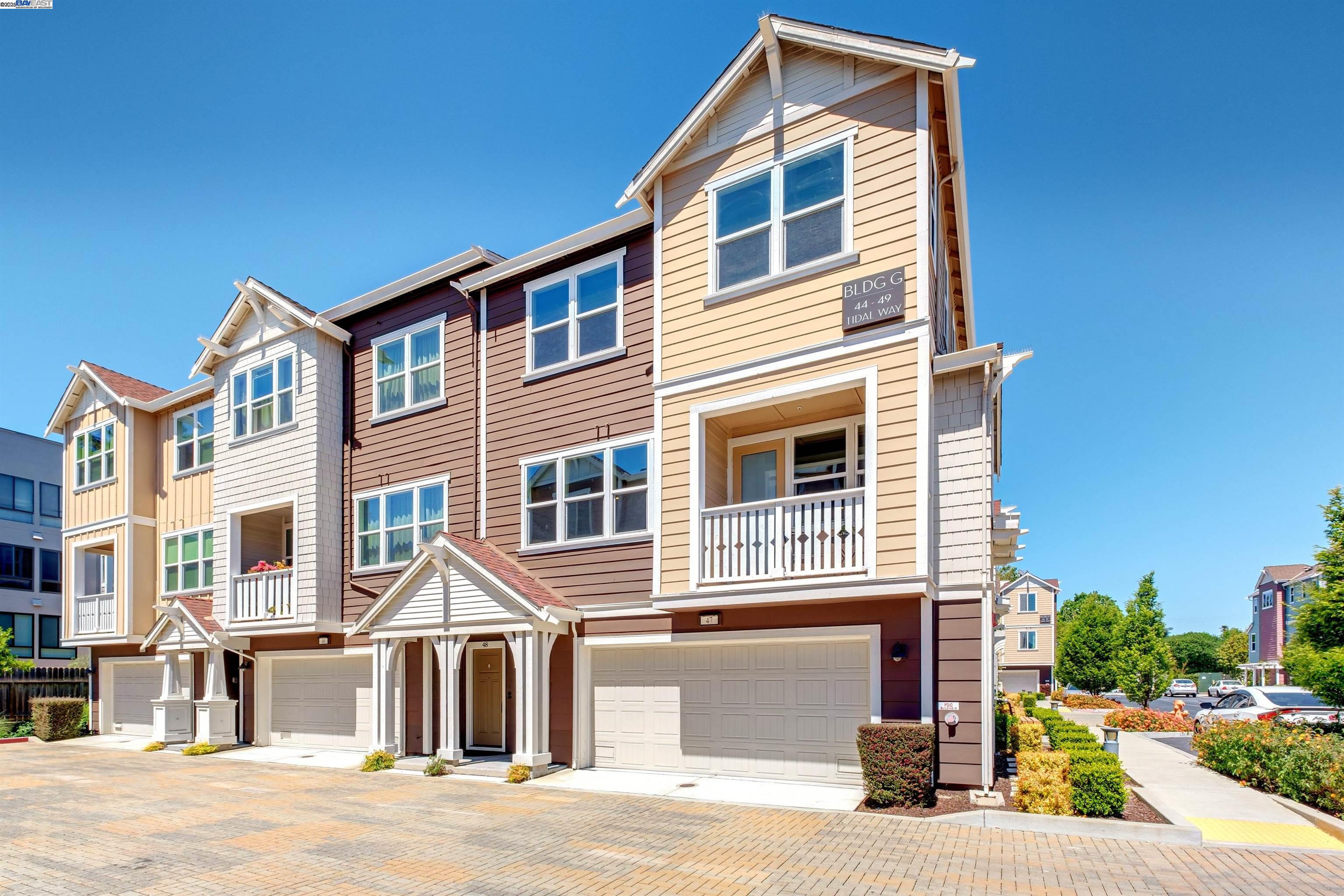 Detail Gallery Image 1 of 47 For 47 Tidal Way, San Mateo,  CA 94401 - 2 Beds | 2/1 Baths
