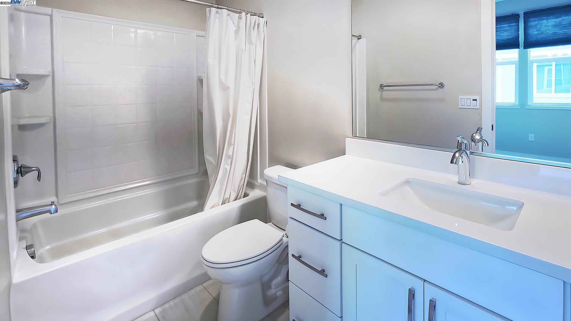 Detail Gallery Image 31 of 47 For 47 Tidal Way, San Mateo,  CA 94401 - 2 Beds | 2/1 Baths