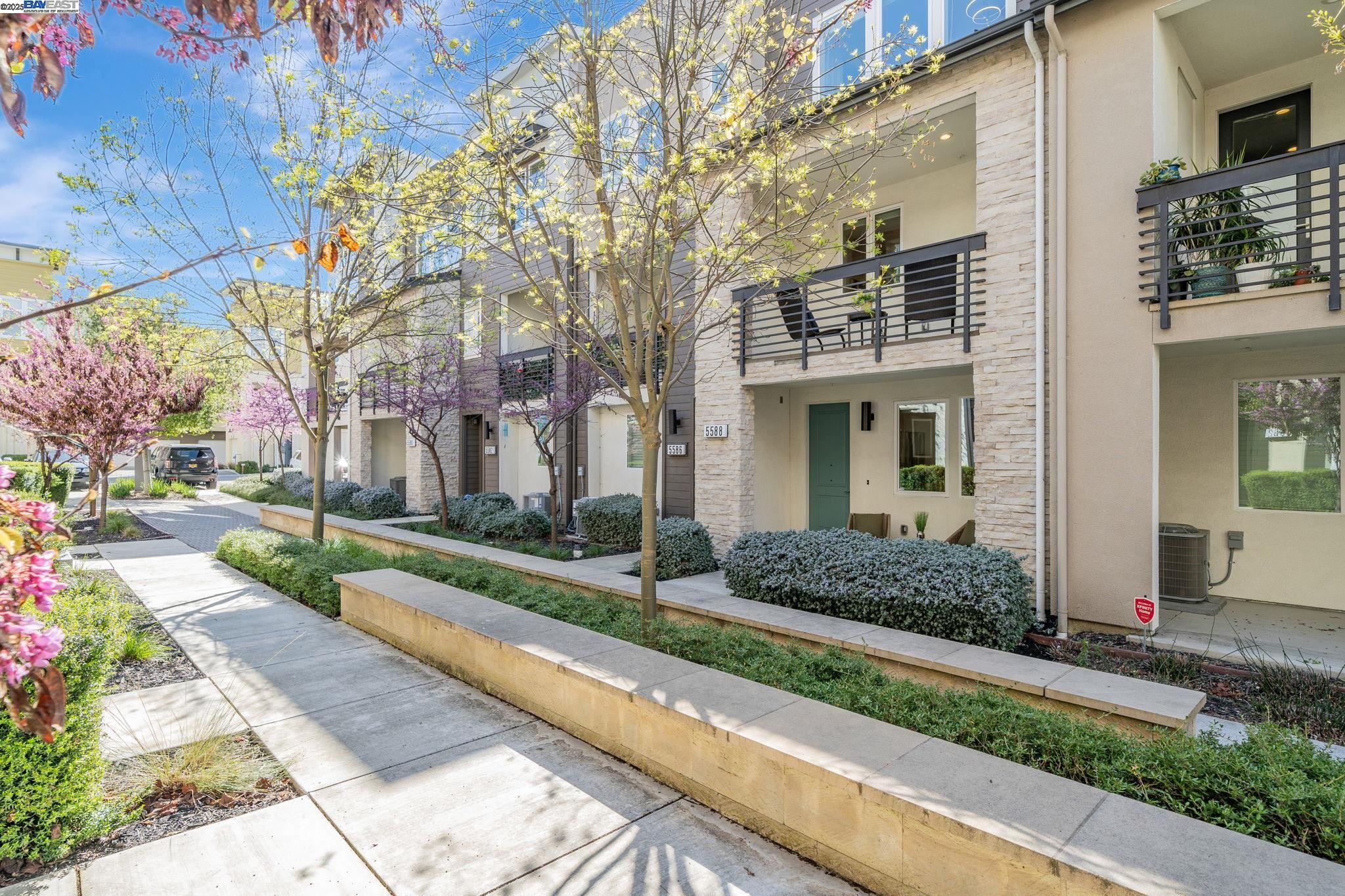 Photo #2: 41090992 Listing 