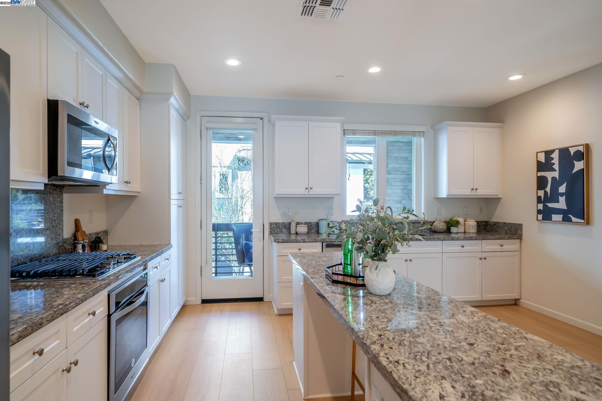 Photo #22: 41090992 Listing: Photo #22