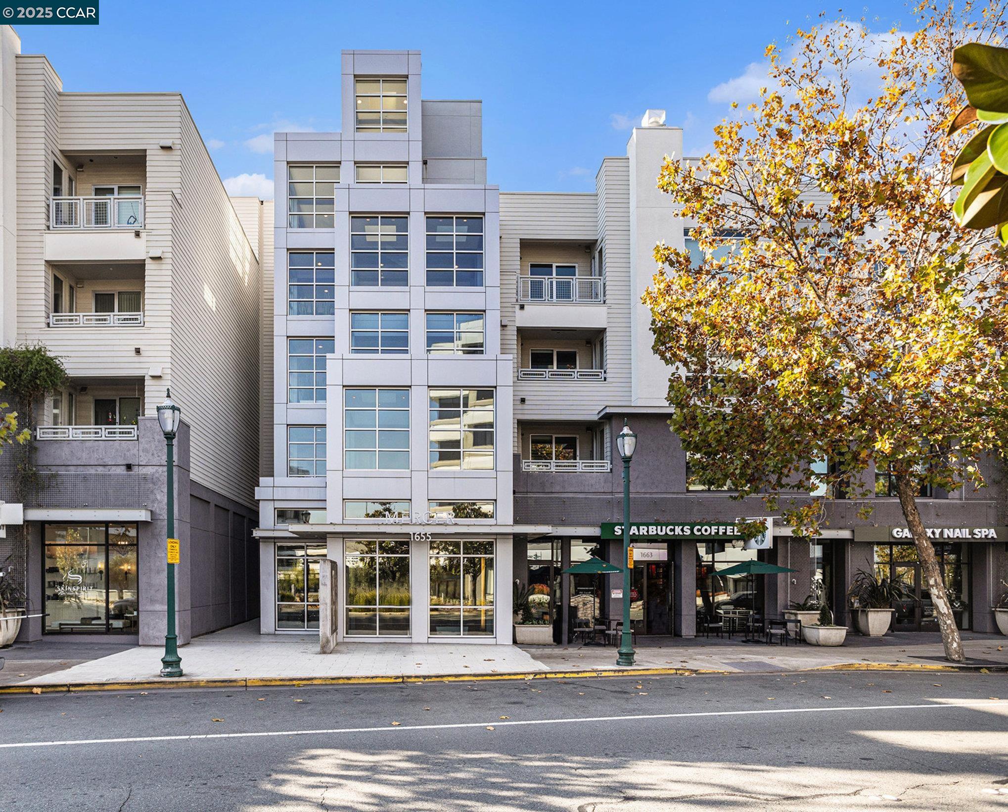 Detail Gallery Image 2 of 29 For 1655 N California #228,  Walnut Creek,  CA 94596 - 2 Beds | 2 Baths