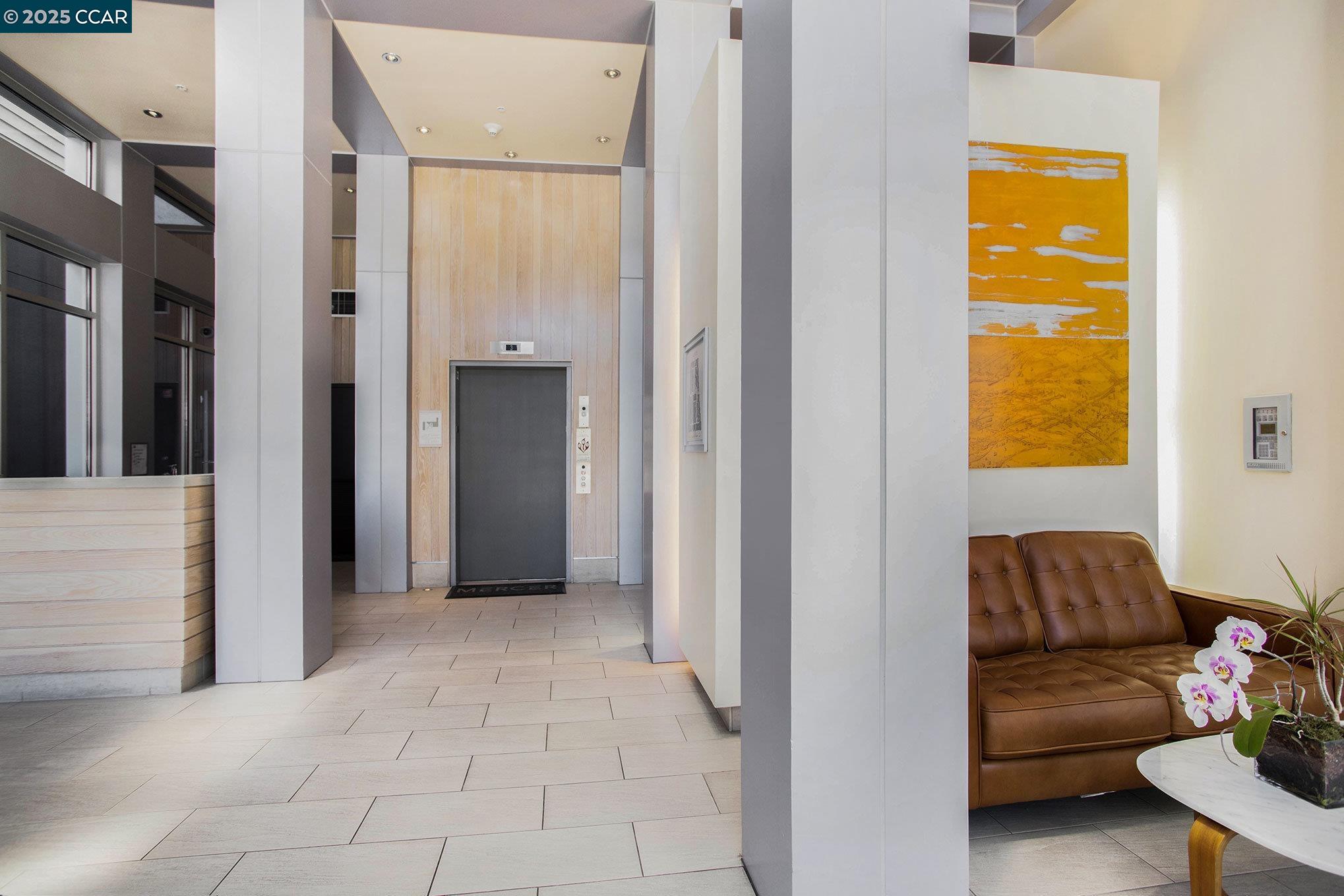 Detail Gallery Image 3 of 29 For 1655 N California #228,  Walnut Creek,  CA 94596 - 2 Beds | 2 Baths