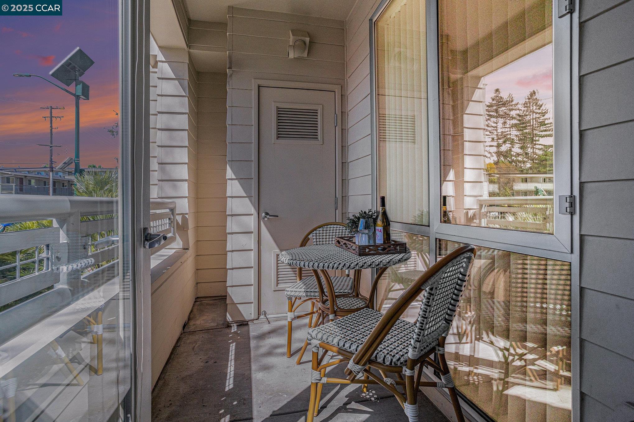 Detail Gallery Image 21 of 29 For 1655 N California #228,  Walnut Creek,  CA 94596 - 2 Beds | 2 Baths
