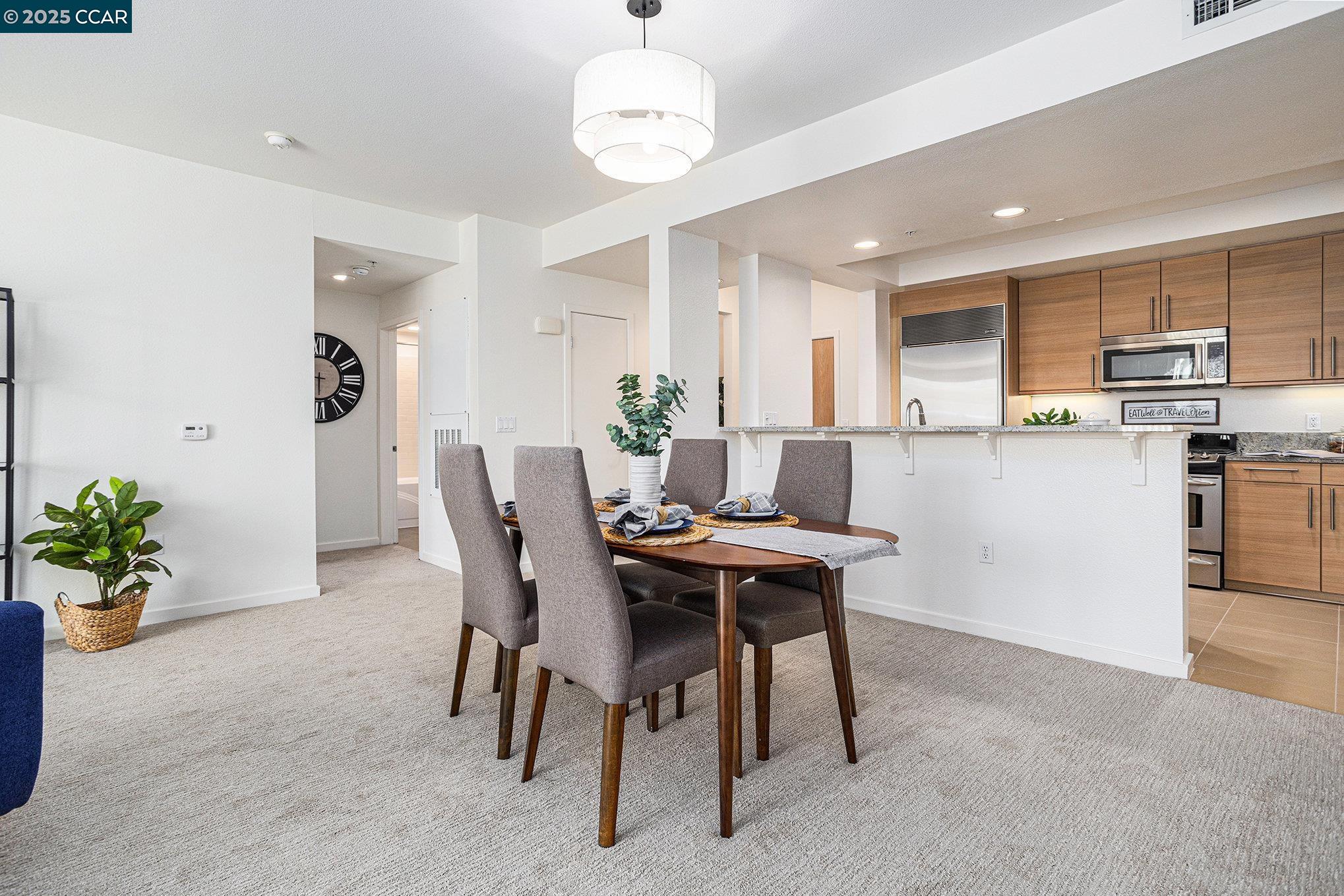 Detail Gallery Image 7 of 29 For 1655 N California #228,  Walnut Creek,  CA 94596 - 2 Beds | 2 Baths