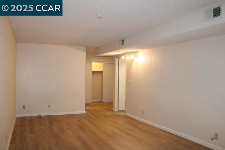 Detail Gallery Image 17 of 26 For 2121 Vale Rd #319,  San Pablo,  CA 94806 - 3 Beds | 2 Baths