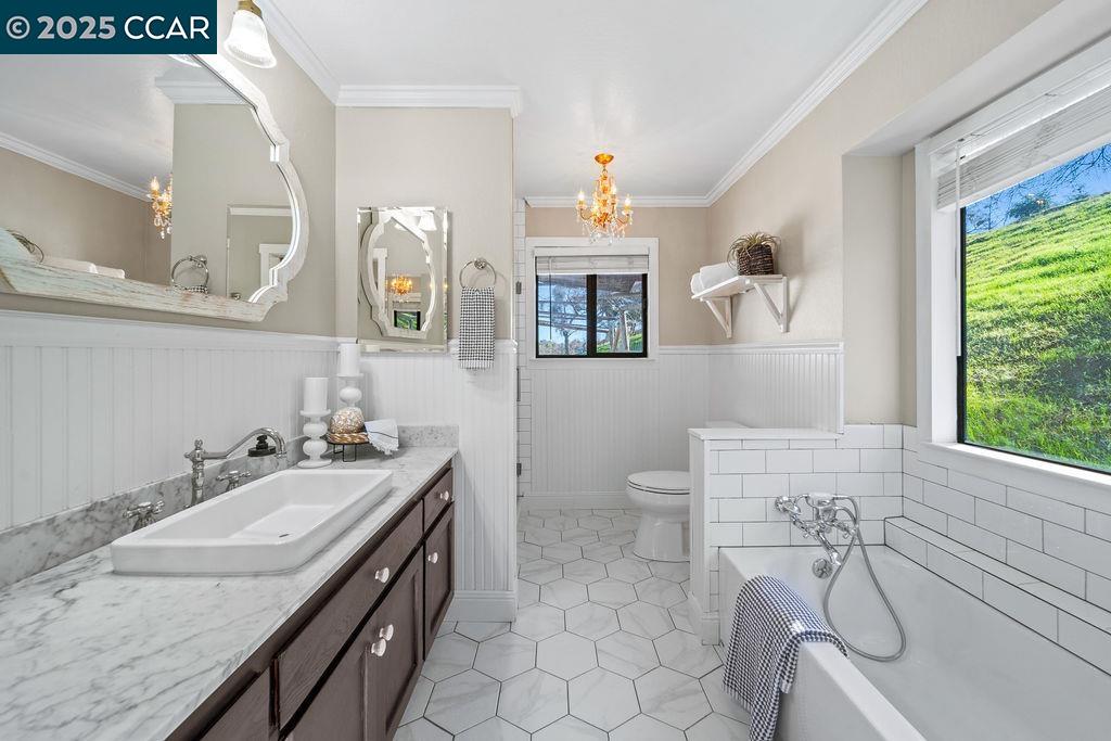 Detail Gallery Image 13 of 48 For 1635 Lower Trail Rd, Clayton,  CA 94517 - 3 Beds | 2/1 Baths