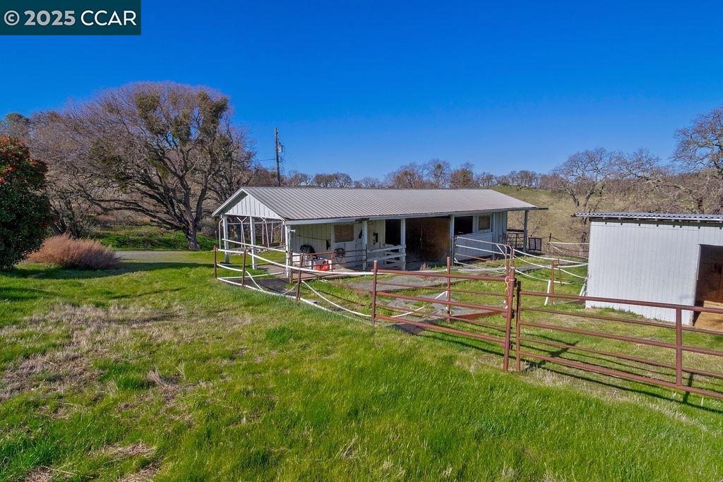 Detail Gallery Image 33 of 48 For 1635 Lower Trail Rd, Clayton,  CA 94517 - 3 Beds | 2/1 Baths