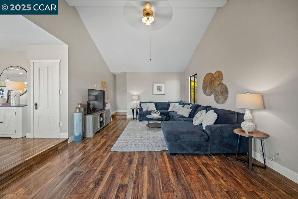 Detail Gallery Image 10 of 48 For 1635 Lower Trail Rd, Clayton,  CA 94517 - 3 Beds | 2/1 Baths