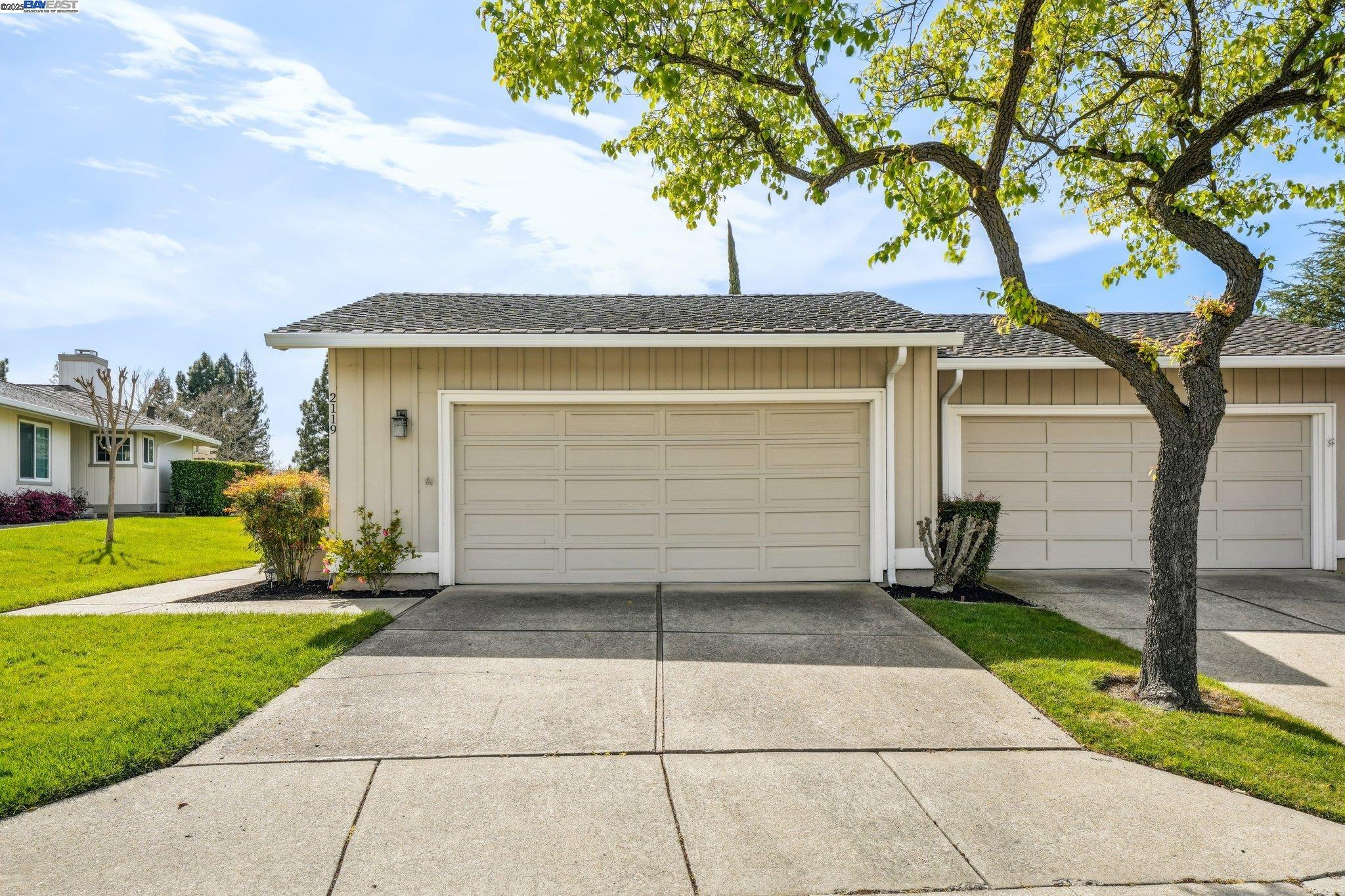 Detail Gallery Image 1 of 1 For 2119 Presidio Ct, Danville,  CA 94526 - 2 Beds | 2 Baths