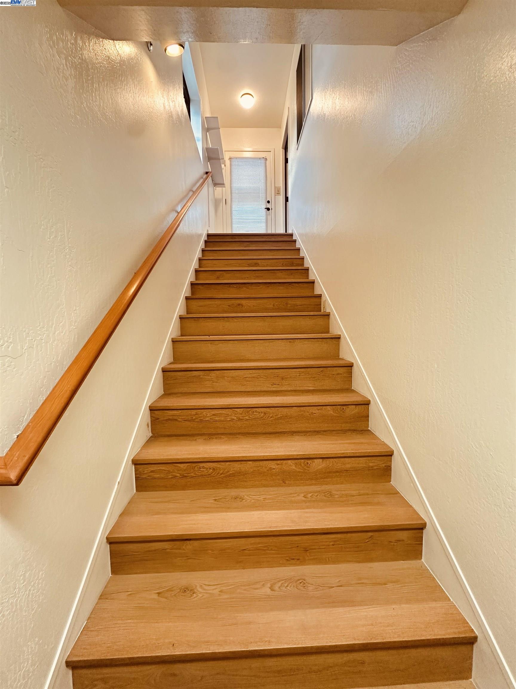 Detail Gallery Image 9 of 58 For 6104 Bernhard Ave, Richmond,  CA 94805 - 5 Beds | 4 Baths