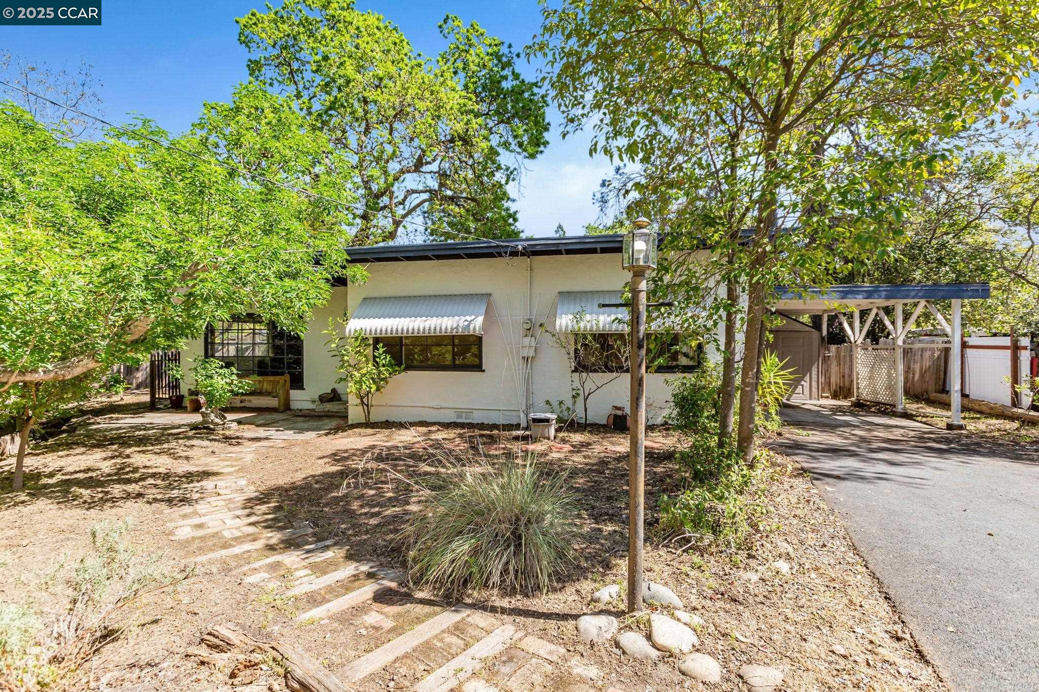 Detail Gallery Image 1 of 1 For 256 Oak Park Lane, Pleasant Hill,  CA 94523 - 2 Beds | 1 Baths