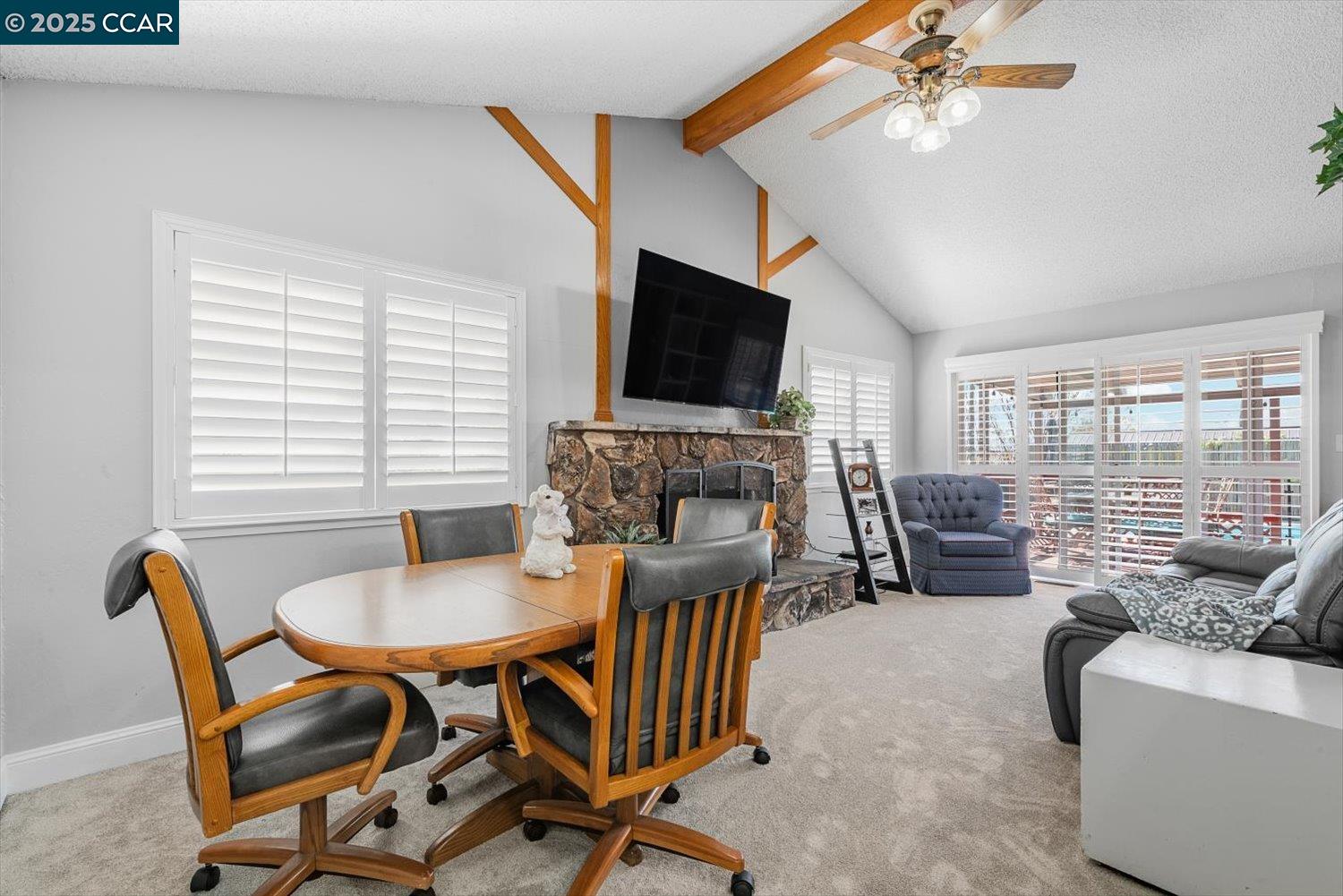 Detail Gallery Image 21 of 60 For 2409 Panoramic Dr, Concord,  CA 94520 - 4 Beds | 2/1 Baths