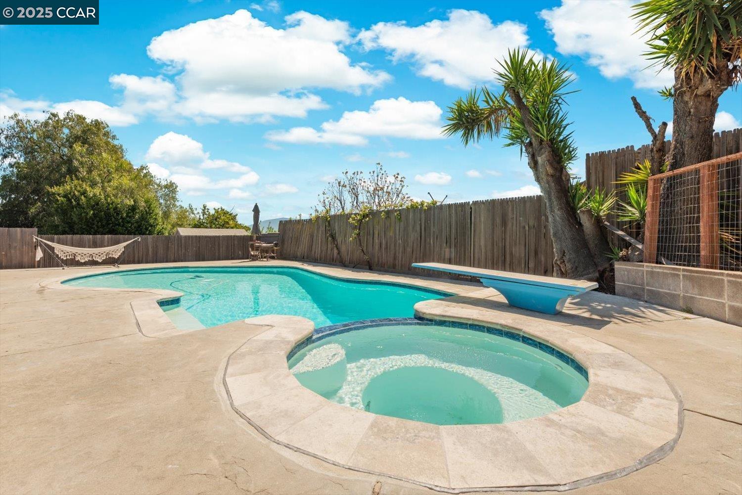 Detail Gallery Image 48 of 60 For 2409 Panoramic Dr, Concord,  CA 94520 - 4 Beds | 2/1 Baths