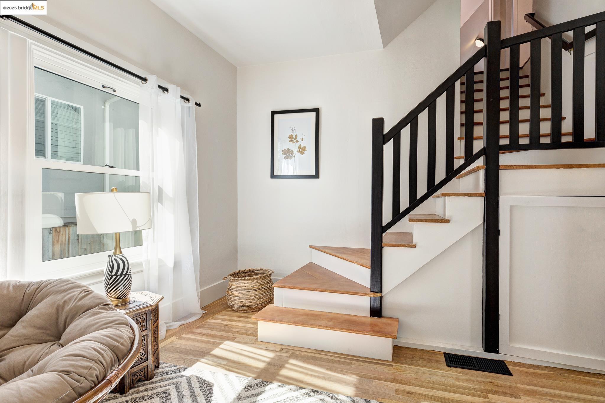 property-img