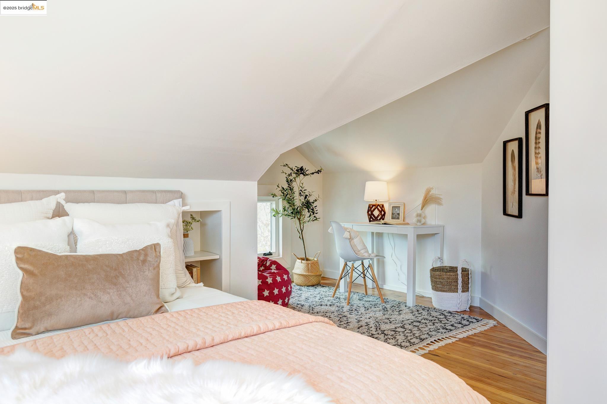 property-img