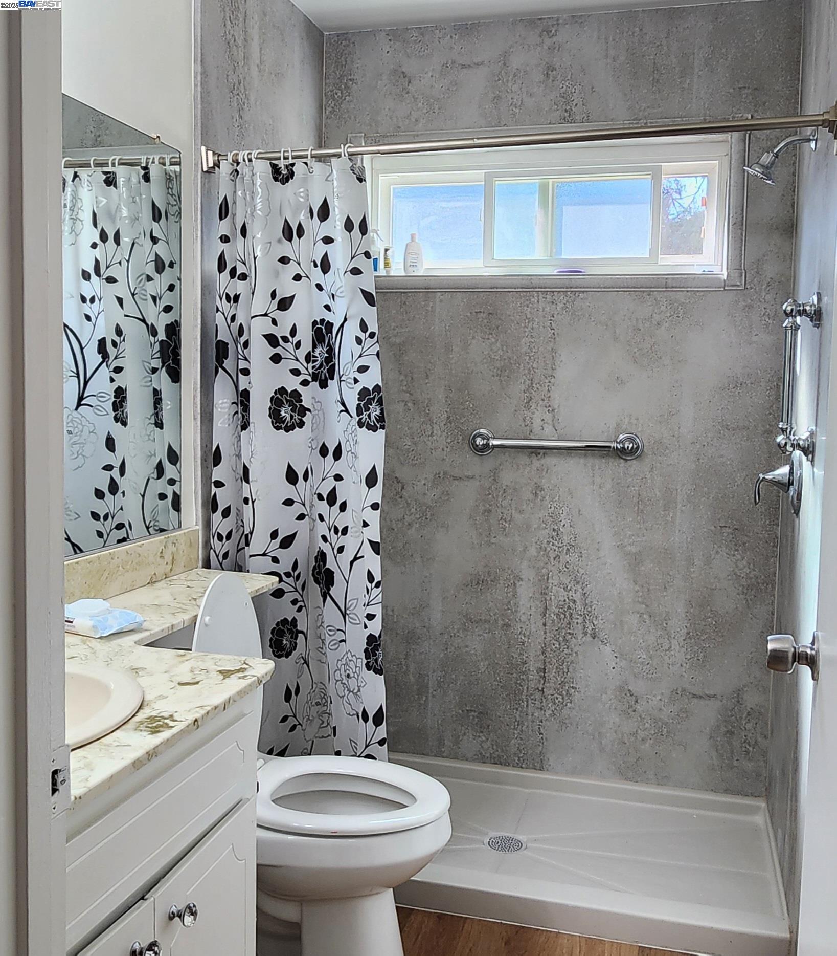 Detail Gallery Image 3 of 5 For 1849 Sherman Dr, Union City,  CA 94587 - 3 Beds | 2 Baths