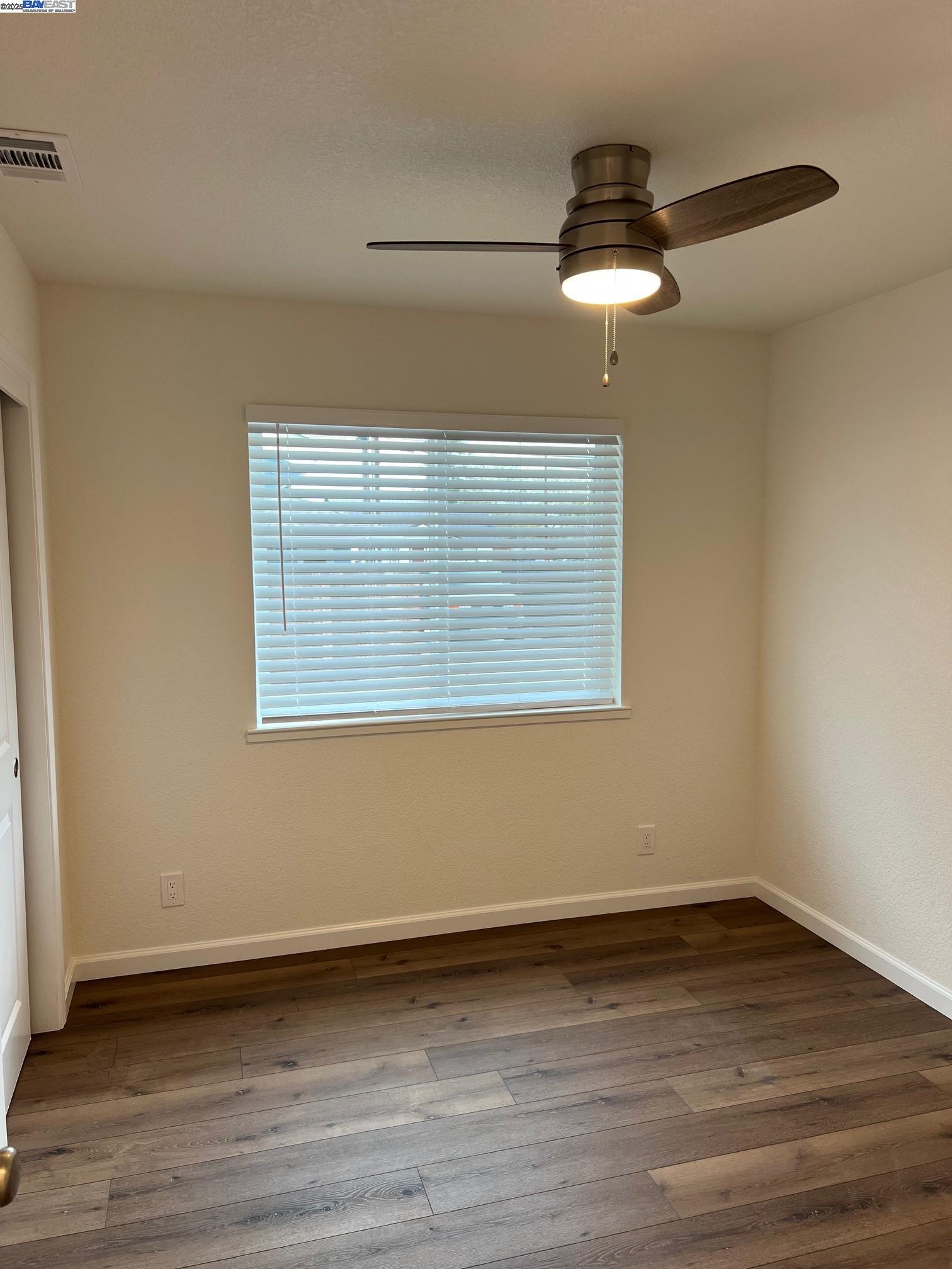 Detail Gallery Image 9 of 24 For 1637 Pine St, Livermore,  CA 94551 - 2 Beds | 2 Baths