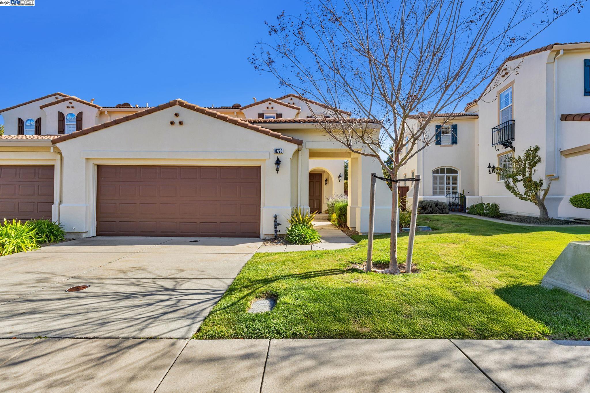 More Details about MLS # 41091090 : 18720 BUREN PL