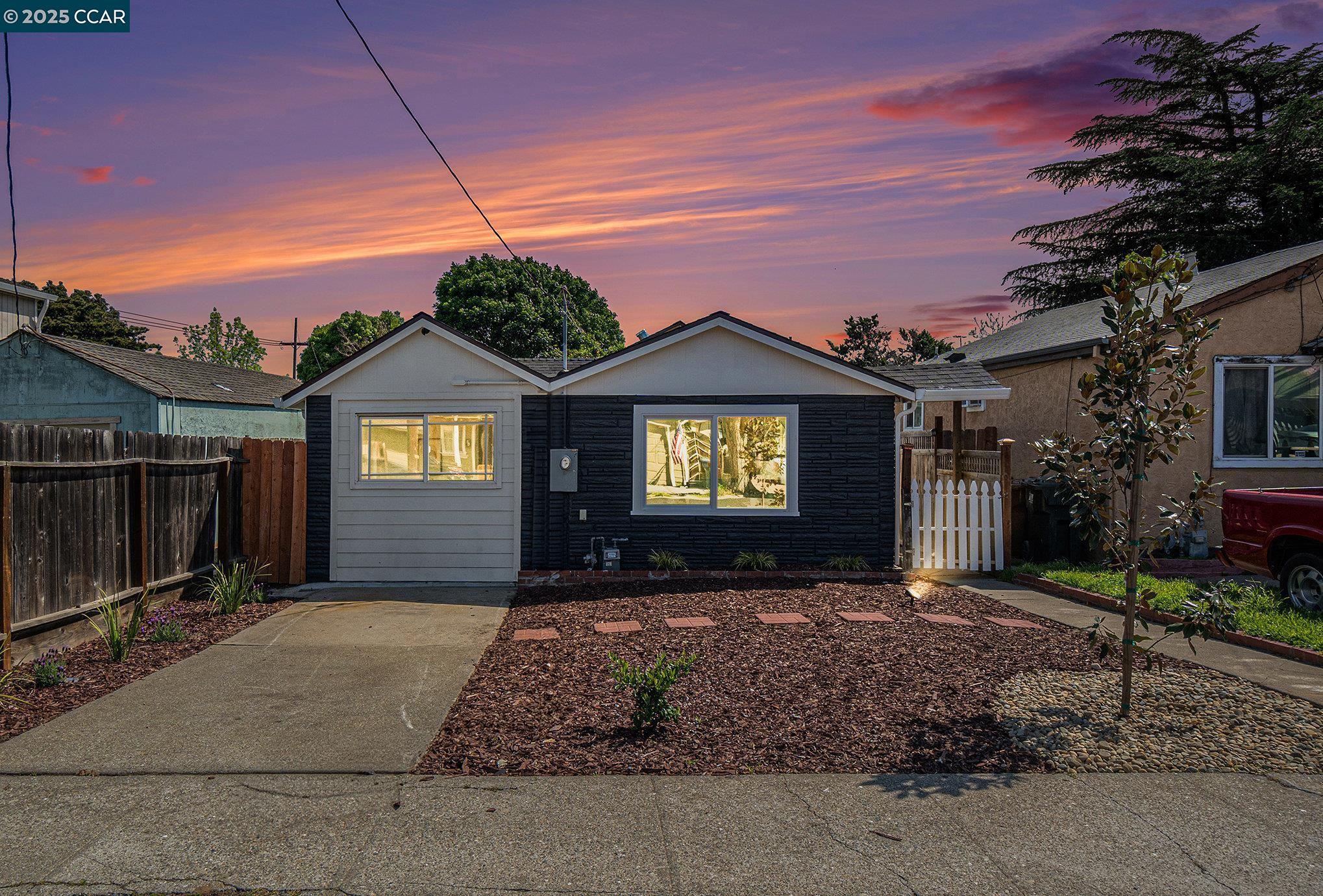 Detail Gallery Image 1 of 1 For 107 Marys Avenue, Bay Point,  CA 94565 - 3 Beds | 2 Baths