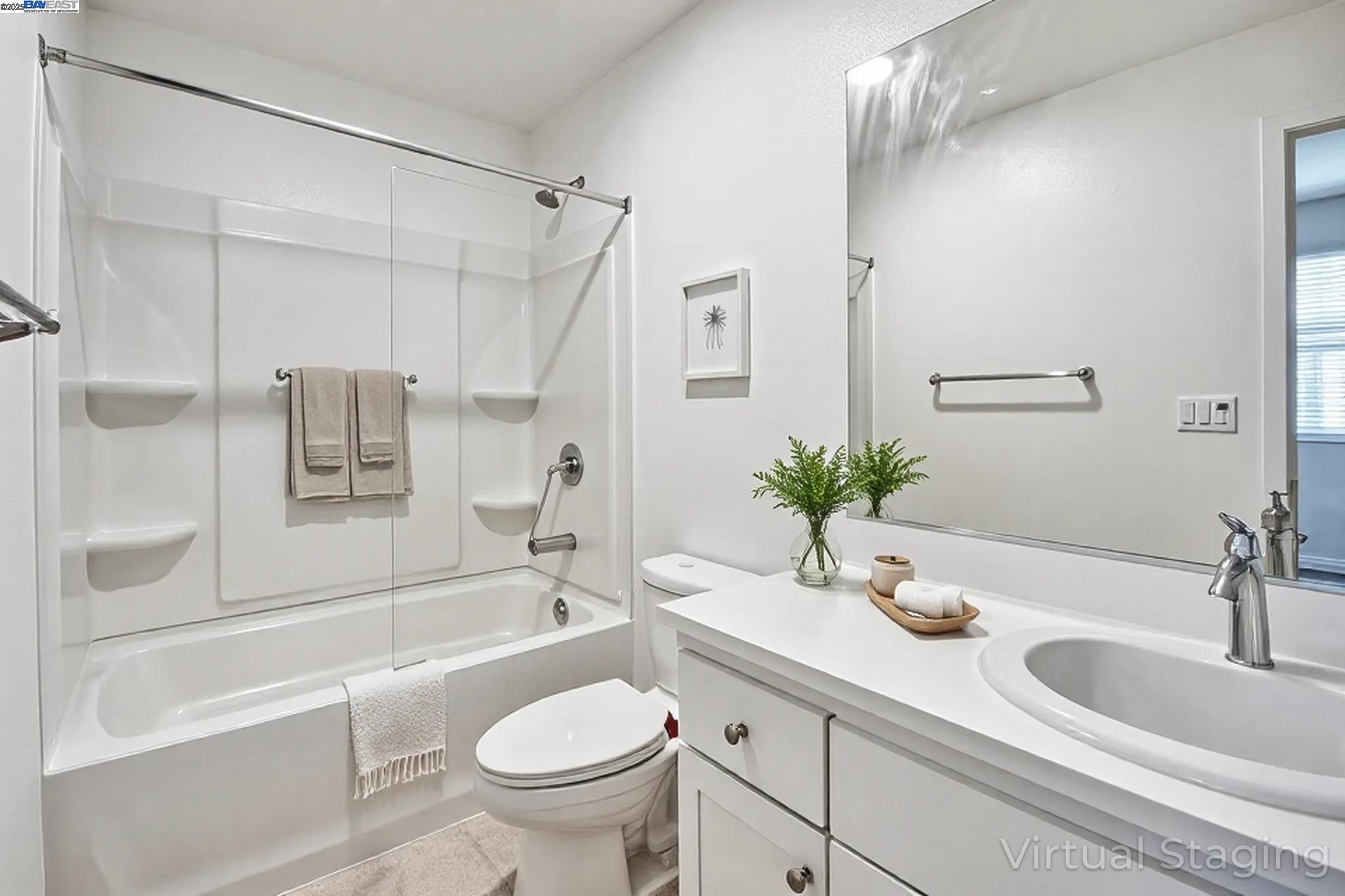 Detail Gallery Image 13 of 34 For 247 Orbit Way, Mountain View,  CA 94043 - 3 Beds | 3/1 Baths