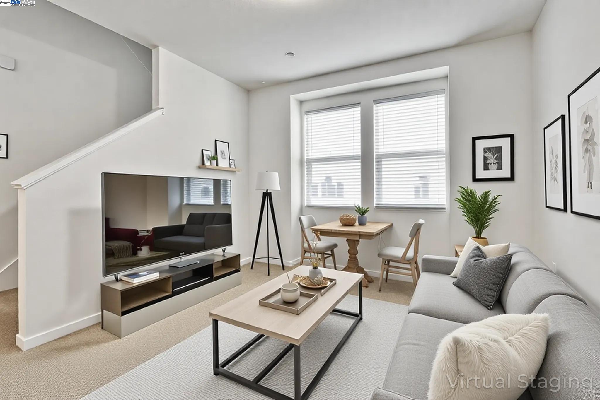 Detail Gallery Image 4 of 34 For 247 Orbit Way, Mountain View,  CA 94043 - 3 Beds | 3/1 Baths