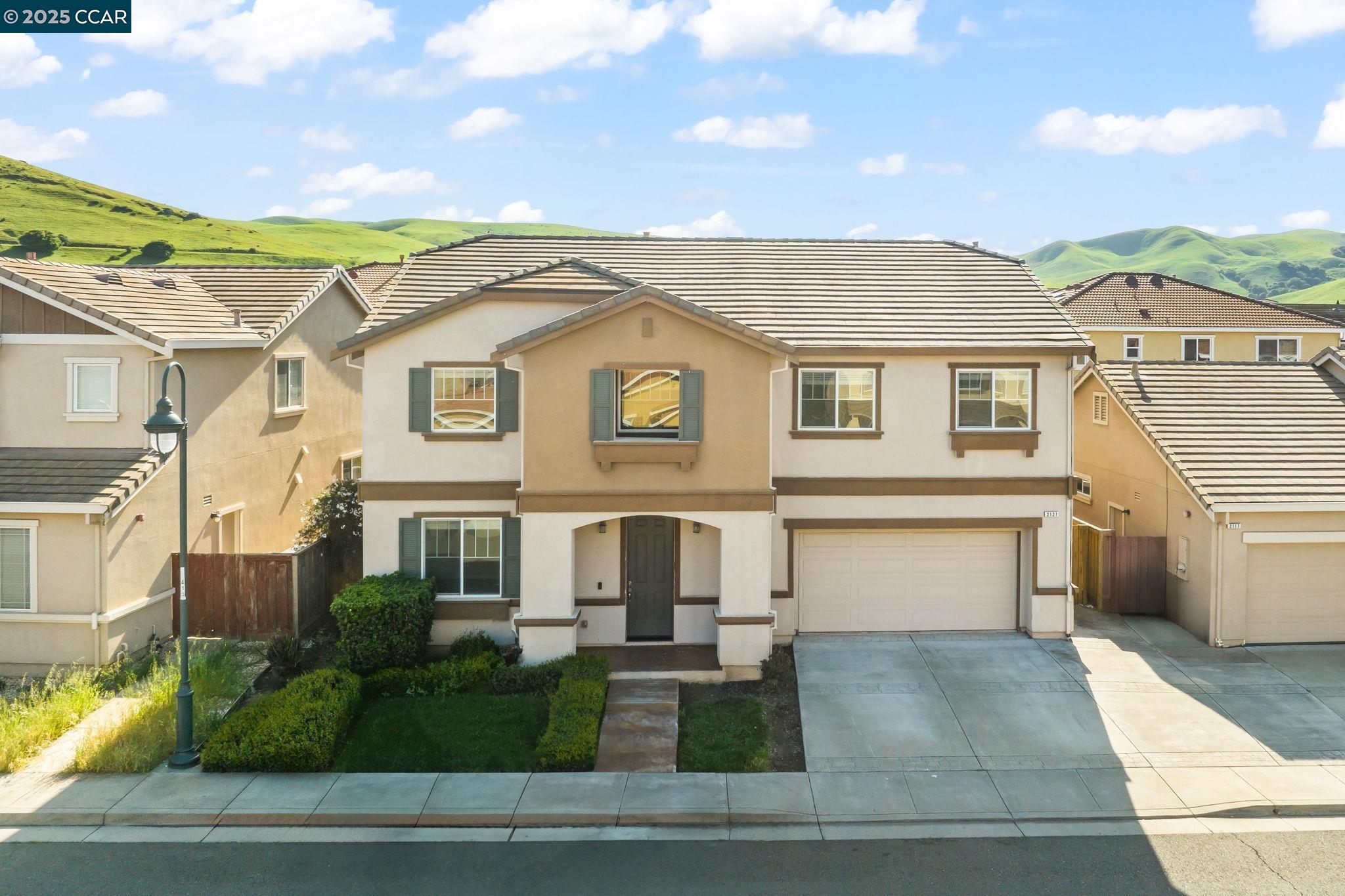 Detail Gallery Image 1 of 1 For 2121 Nokota Dr, Fairfield,  CA 94534 - 5 Beds | 3 Baths