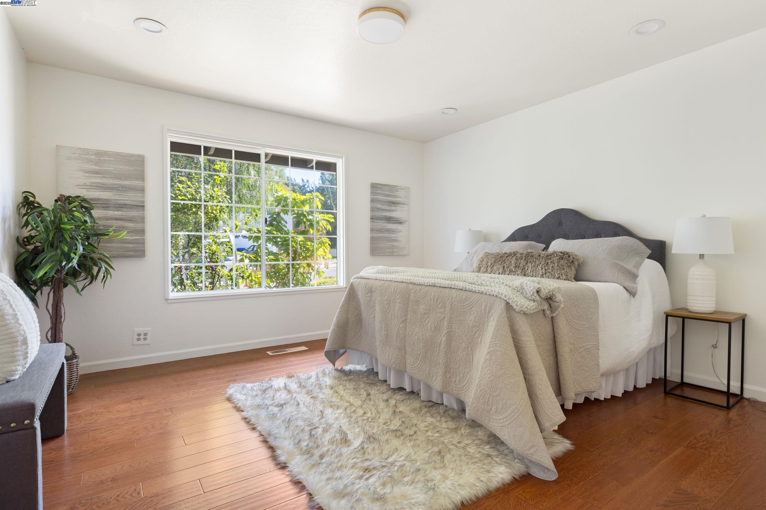 property-img