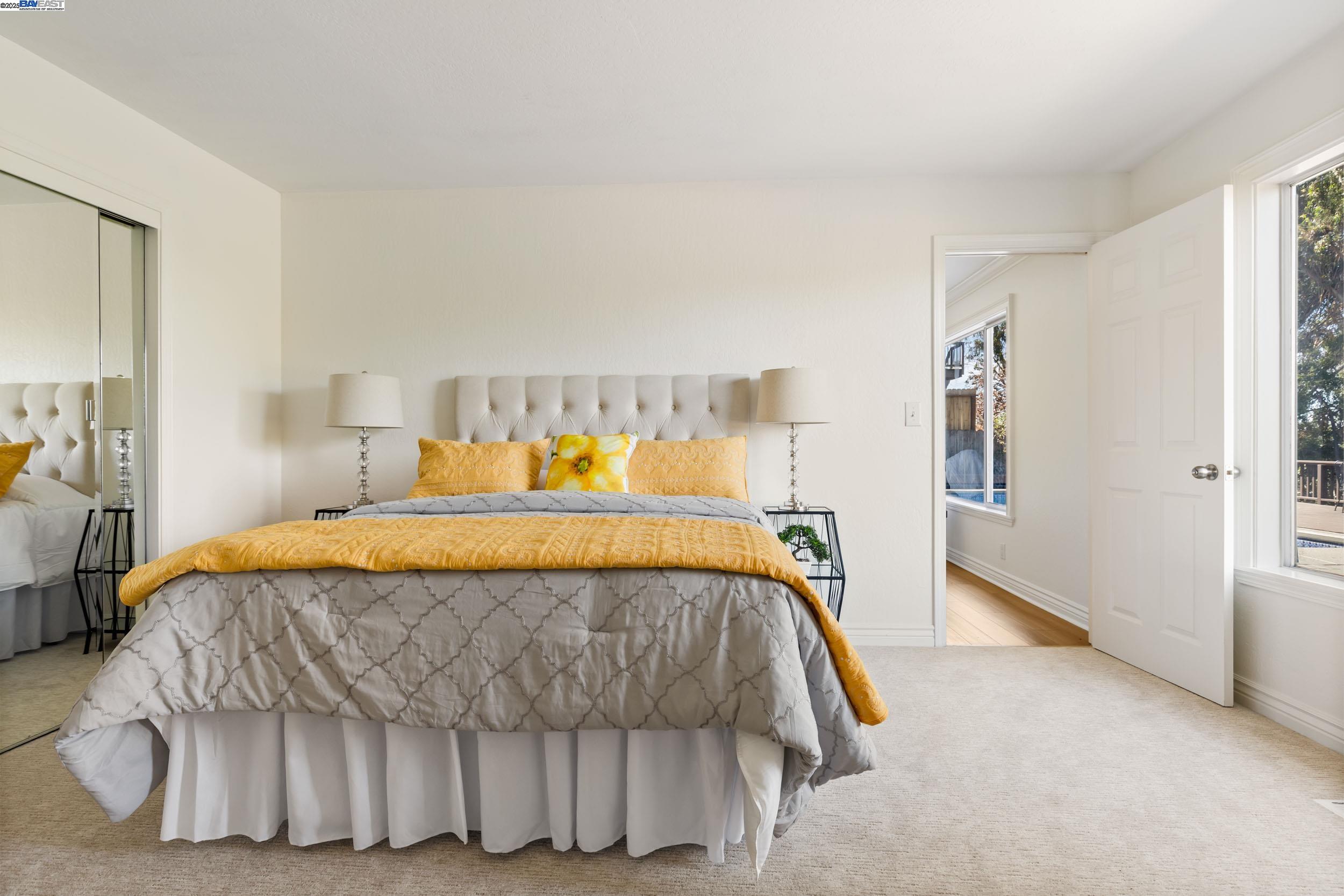 property-img