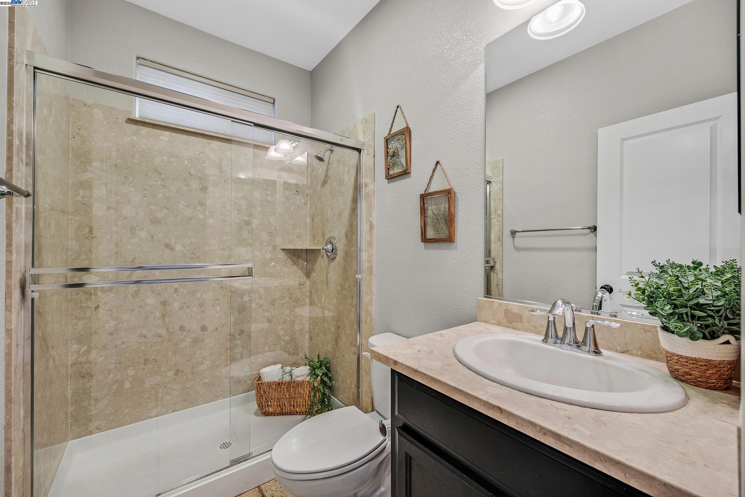 Detail Gallery Image 12 of 45 For 1335 S Central Pkwy, Mountain House,  CA 95391 - 5 Beds | 4 Baths