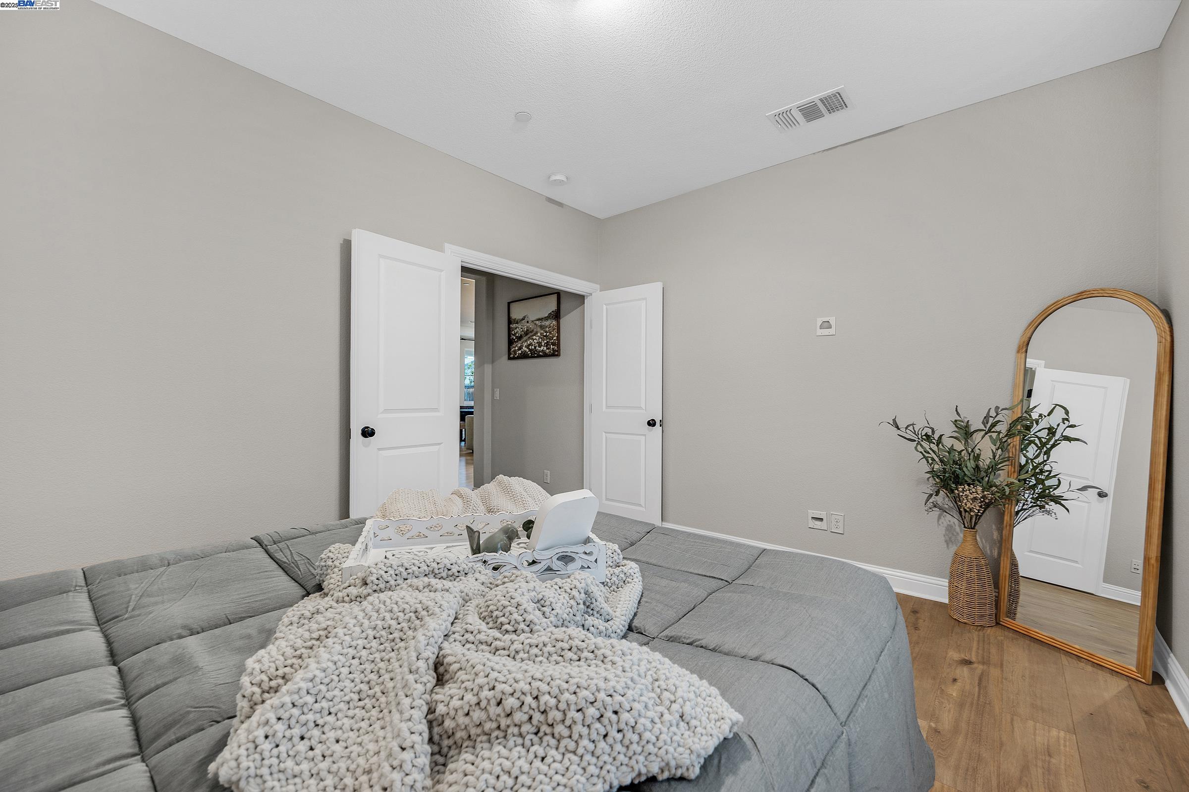 Detail Gallery Image 14 of 45 For 1335 S Central Pkwy, Mountain House,  CA 95391 - 5 Beds | 4 Baths