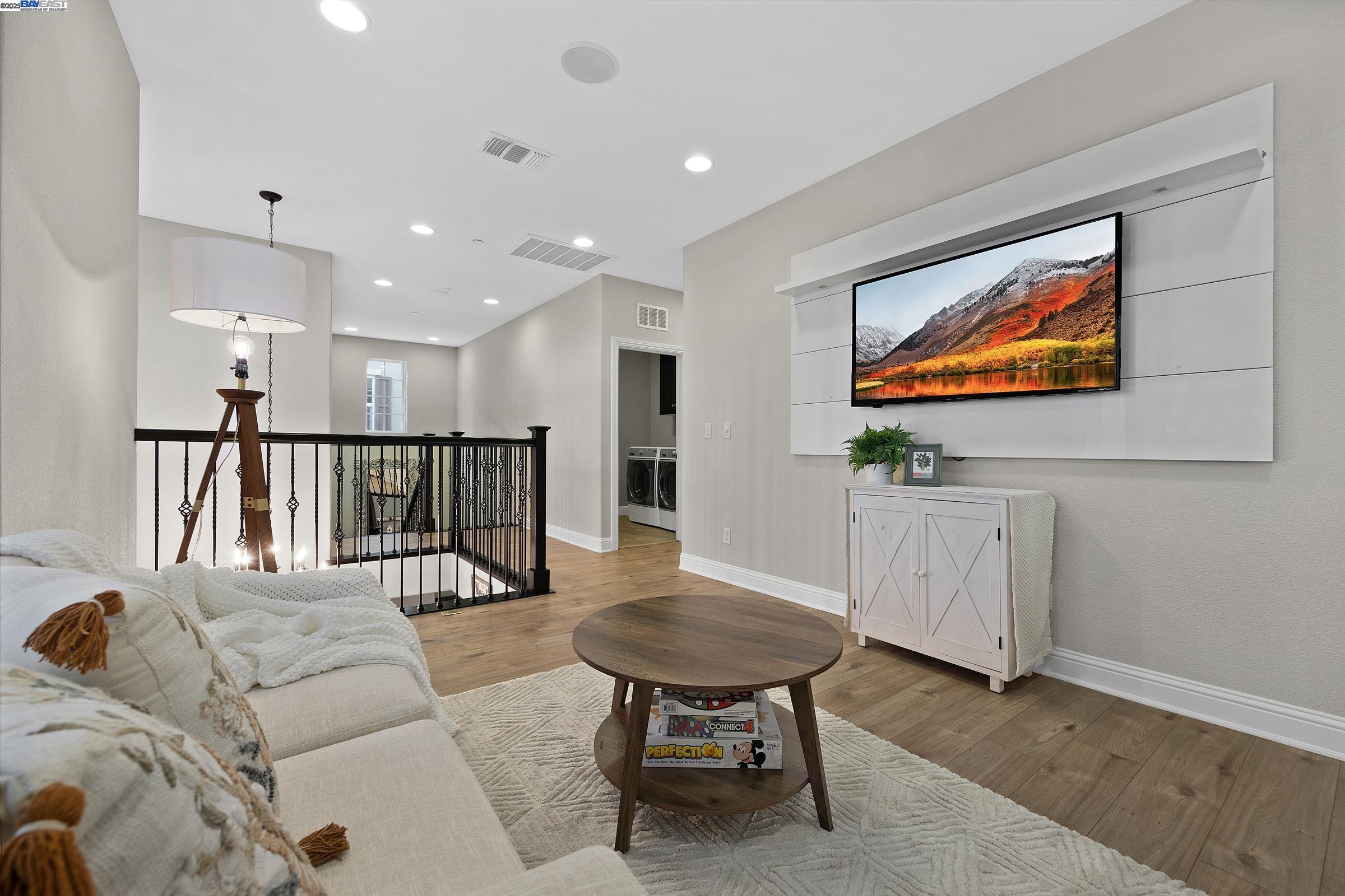 Detail Gallery Image 21 of 45 For 1335 S Central Pkwy, Mountain House,  CA 95391 - 5 Beds | 4 Baths