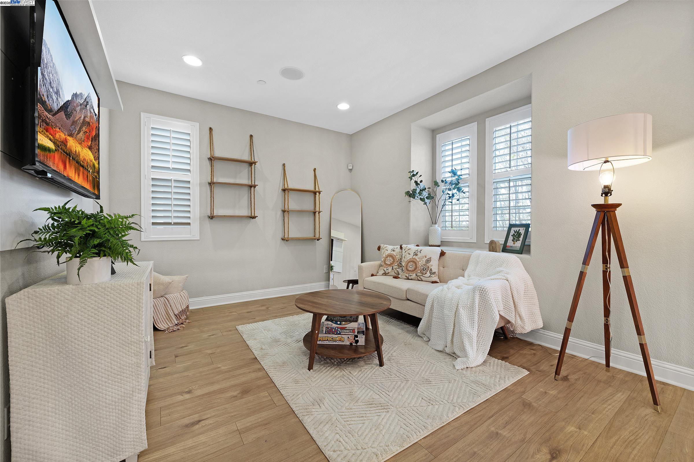 Detail Gallery Image 22 of 45 For 1335 S Central Pkwy, Mountain House,  CA 95391 - 5 Beds | 4 Baths