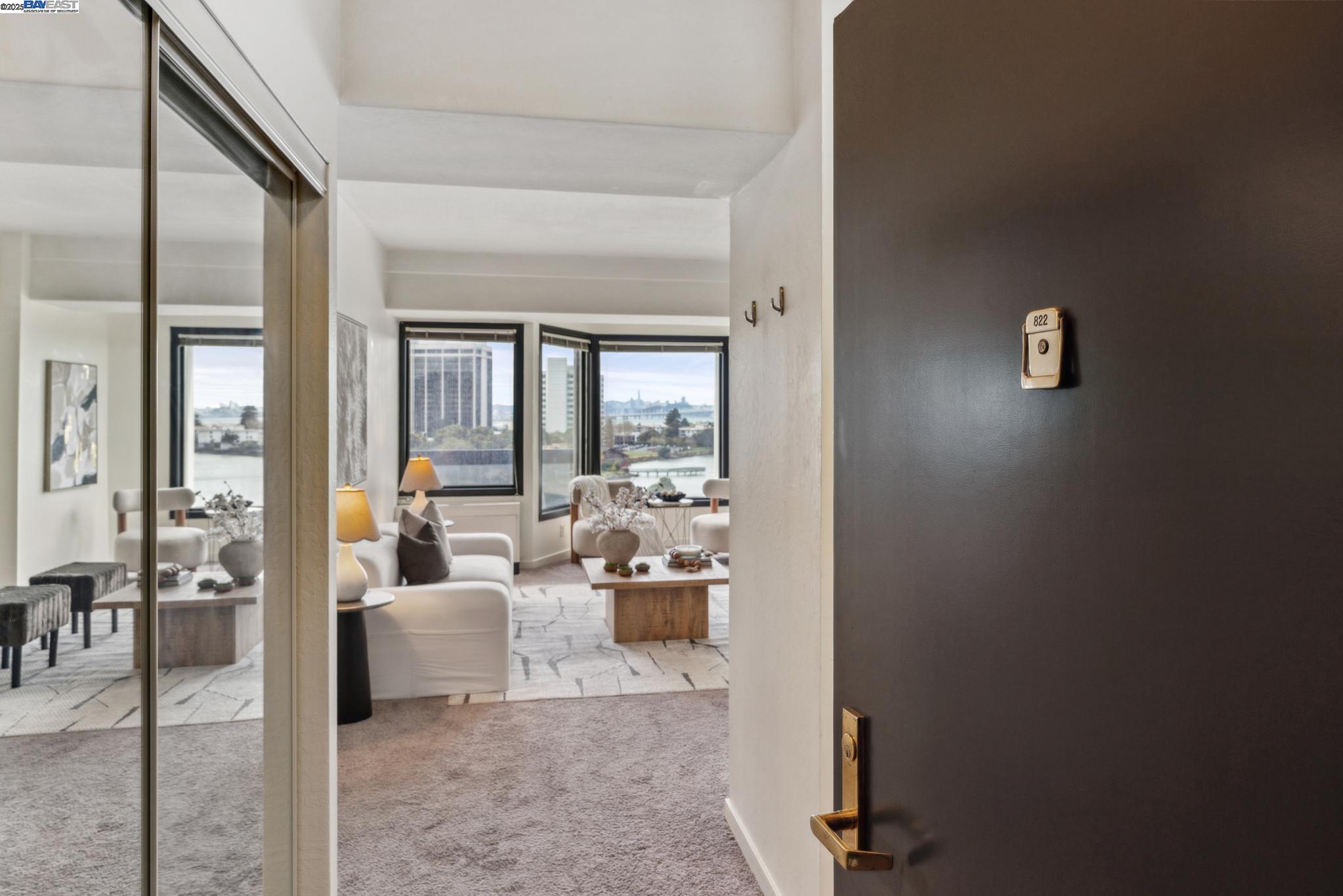 Detail Gallery Image 3 of 30 For 6363 Christie Ave #822,  Emeryville,  CA 94608 - 1 Beds | 1 Baths