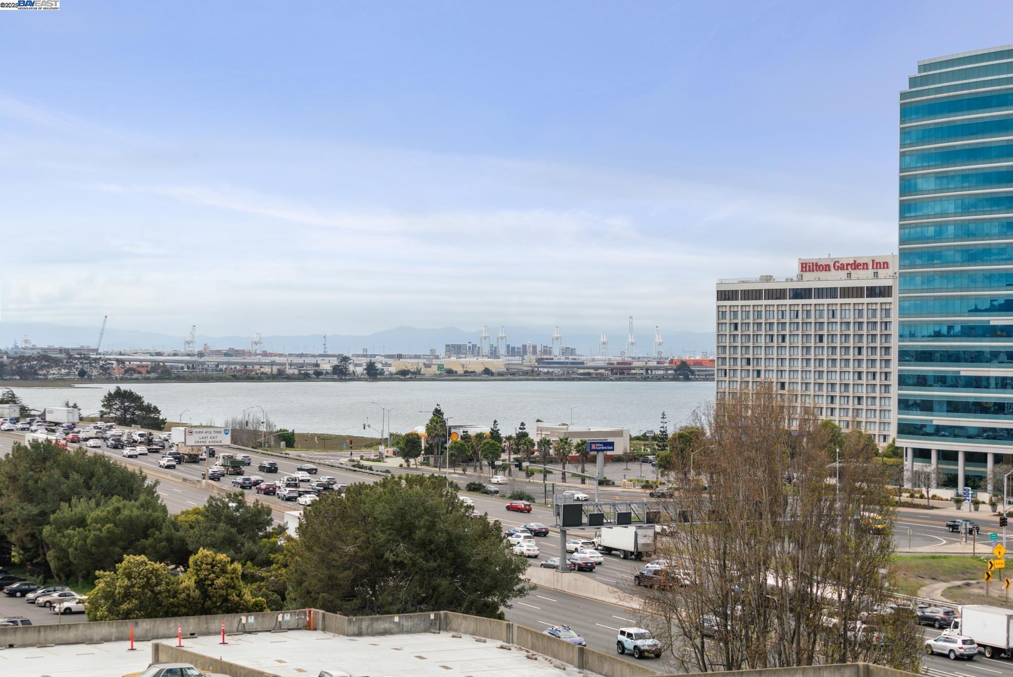 Detail Gallery Image 22 of 30 For 6363 Christie Ave #822,  Emeryville,  CA 94608 - 1 Beds | 1 Baths
