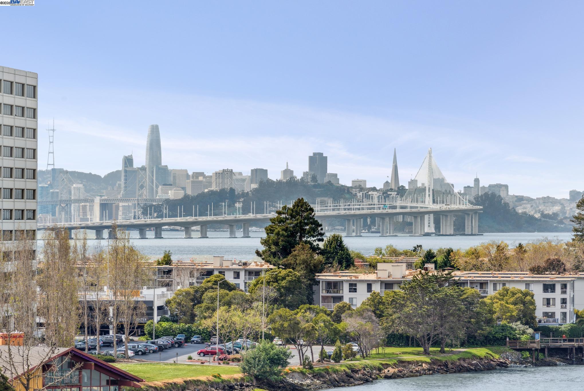Detail Gallery Image 23 of 30 For 6363 Christie Ave #822,  Emeryville,  CA 94608 - 1 Beds | 1 Baths