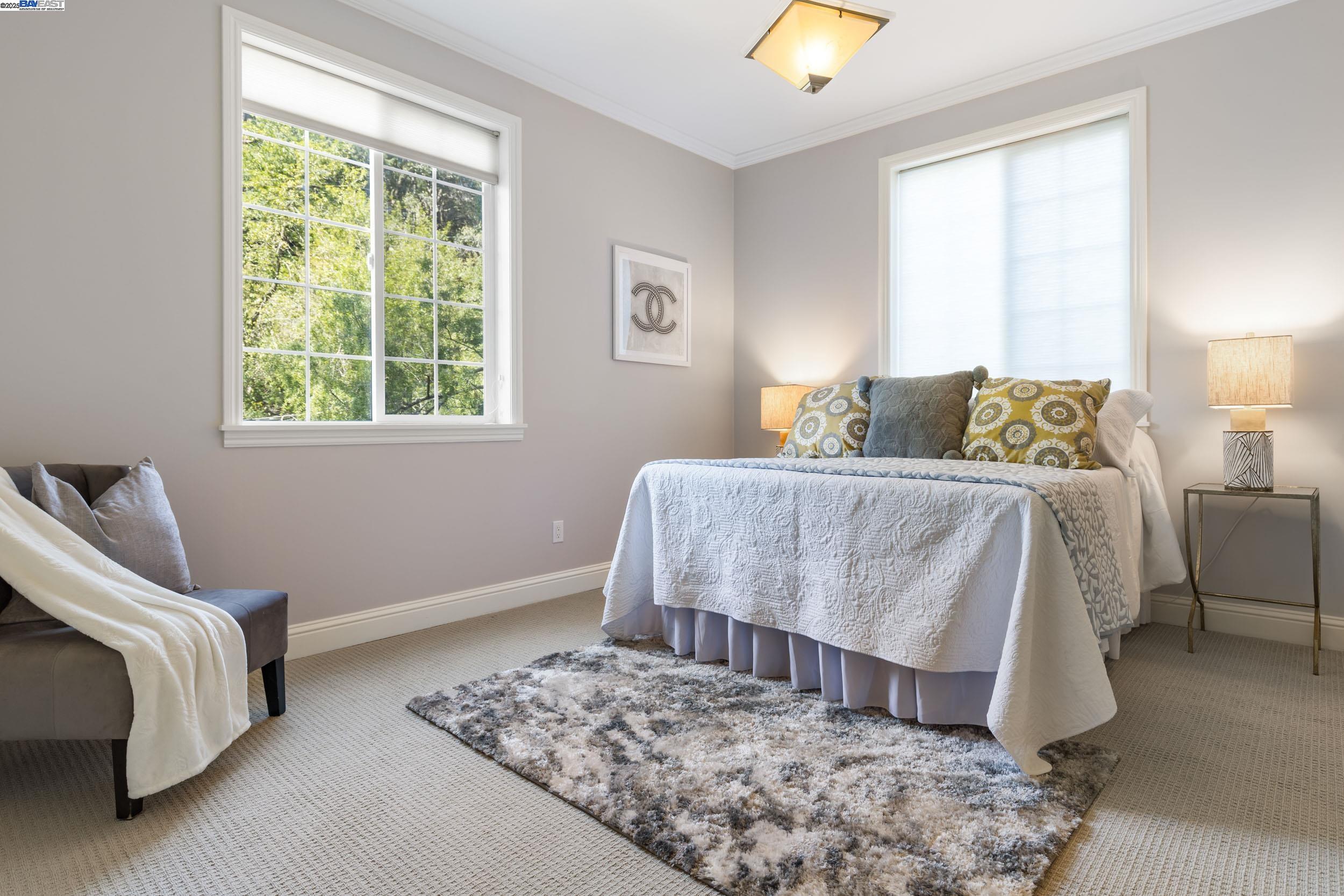 Detail Gallery Image 15 of 25 For 6440 Longcroft Dr, Oakland,  CA 94611 - 4 Beds | 2/1 Baths