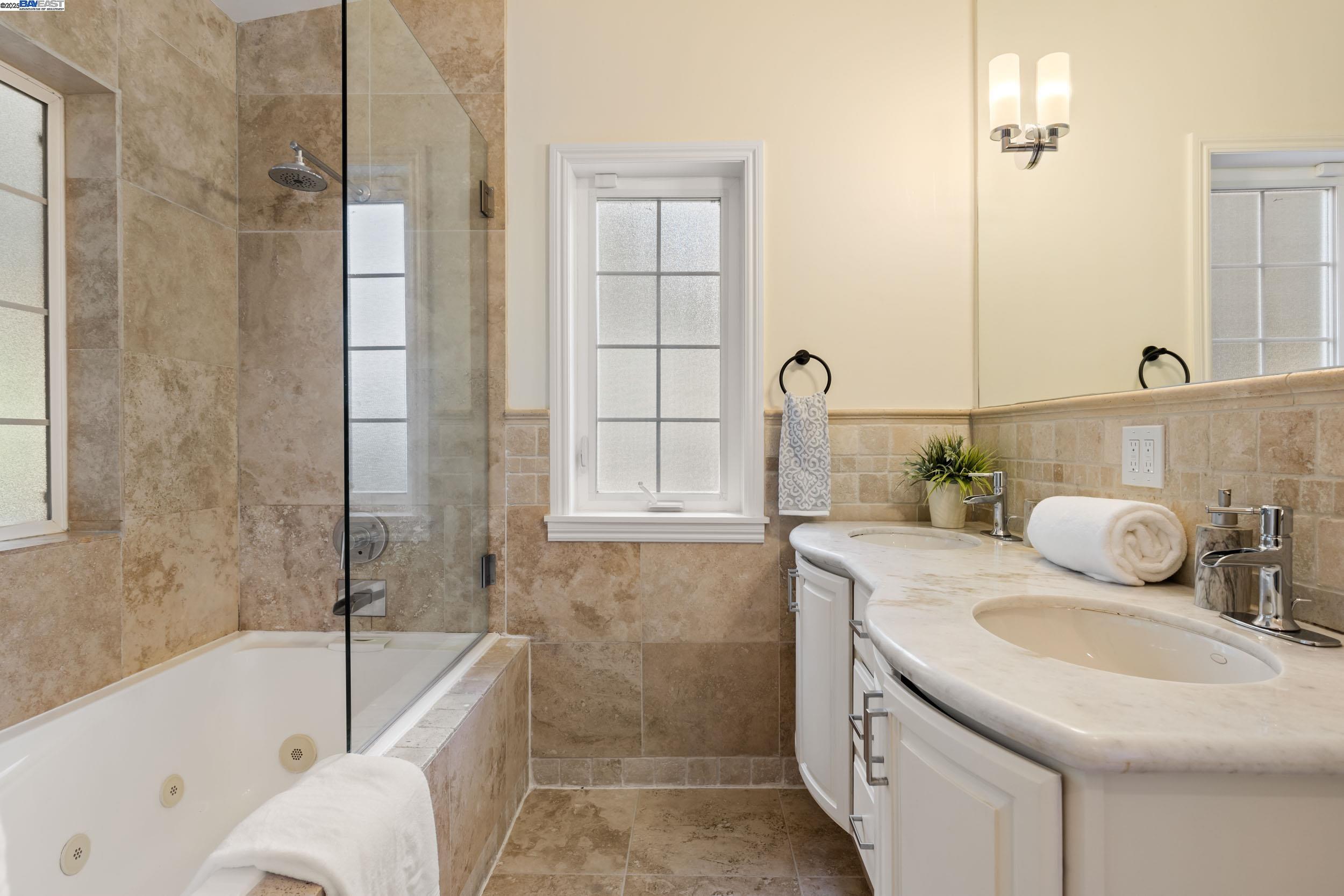 6440 Longcroft Dr, Oakland, California 94611, 4 Bedrooms Bedrooms, 9 Rooms Rooms,2 BathroomsBathrooms,Residential,For Sale,6440 Longcroft Dr,41091125