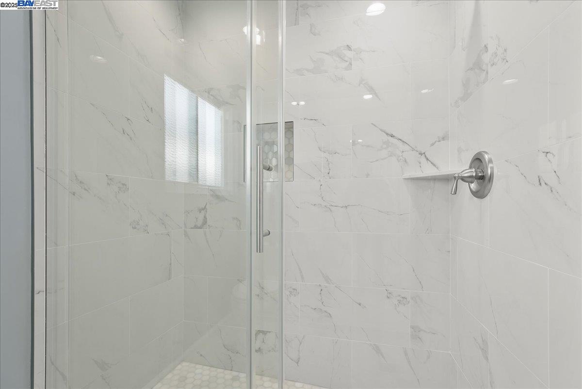 Detail Gallery Image 17 of 25 For 22592 Sonoma St, Hayward,  CA 94541 - 4 Beds | 3 Baths