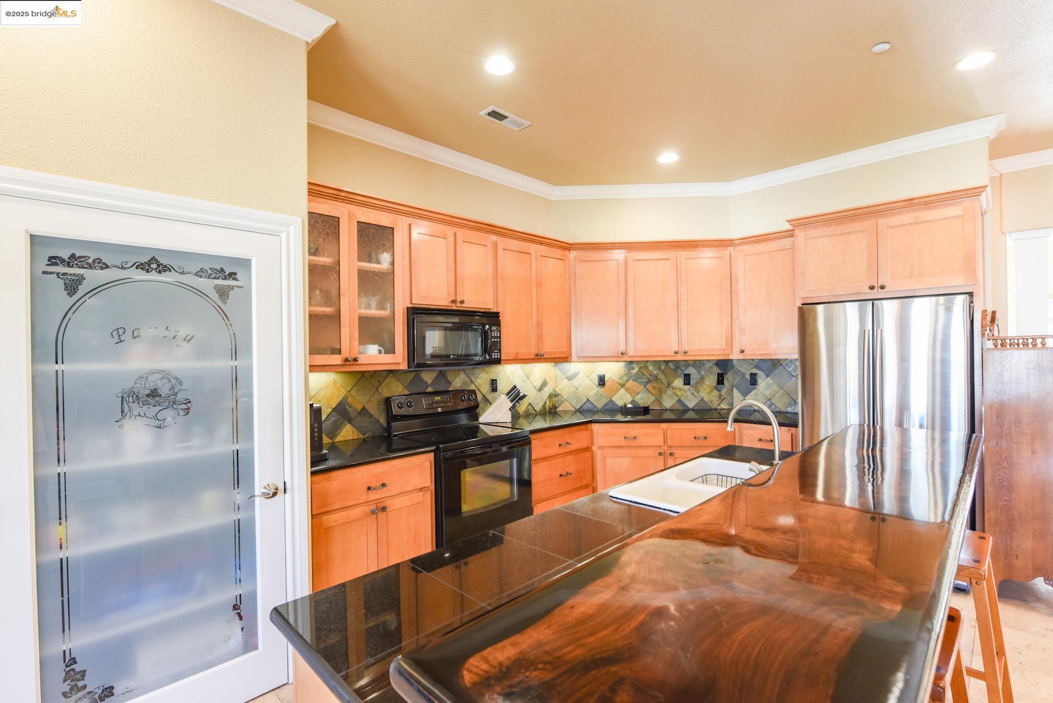 Detail Gallery Image 20 of 47 For 18148 Clouds Rest Rd, Soulsbyville,  CA 95372 - 3 Beds | 2 Baths