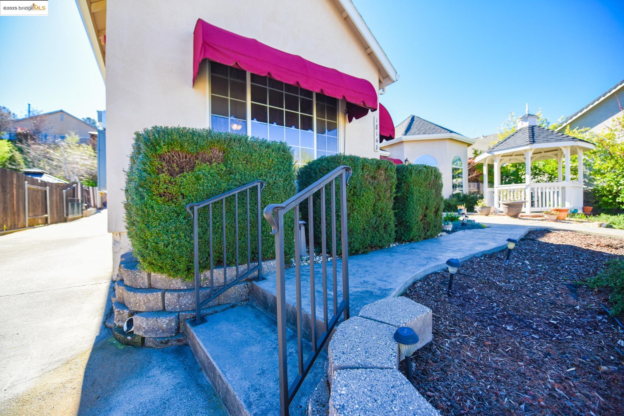 Detail Gallery Image 5 of 47 For 18148 Clouds Rest Rd, Soulsbyville,  CA 95372 - 3 Beds | 2 Baths