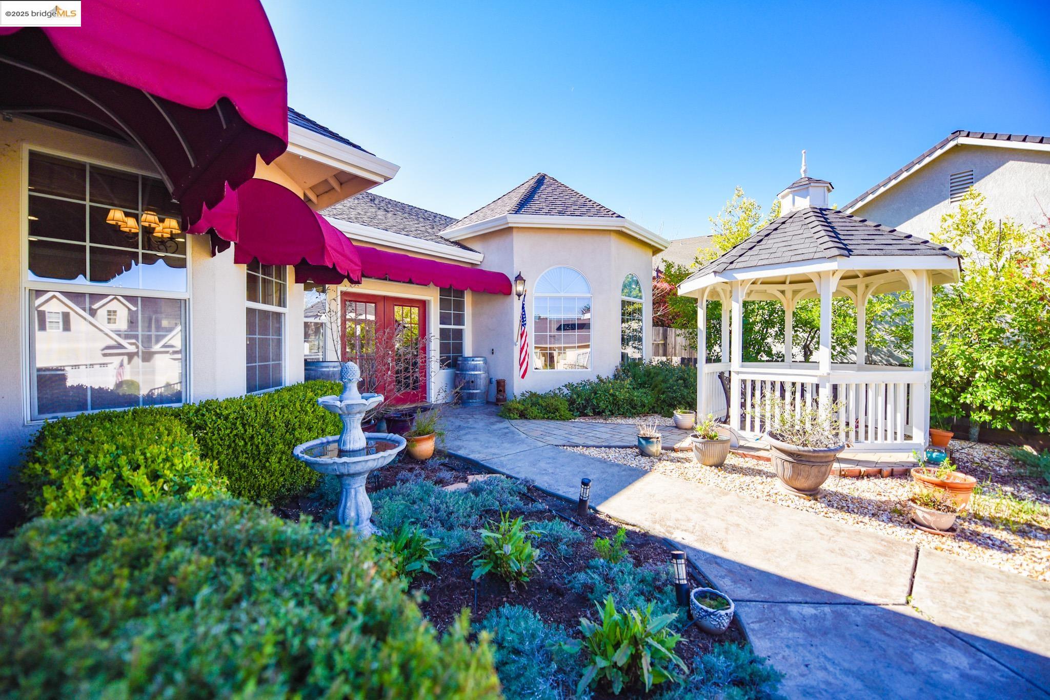 Detail Gallery Image 8 of 47 For 18148 Clouds Rest Rd, Soulsbyville,  CA 95372 - 3 Beds | 2 Baths